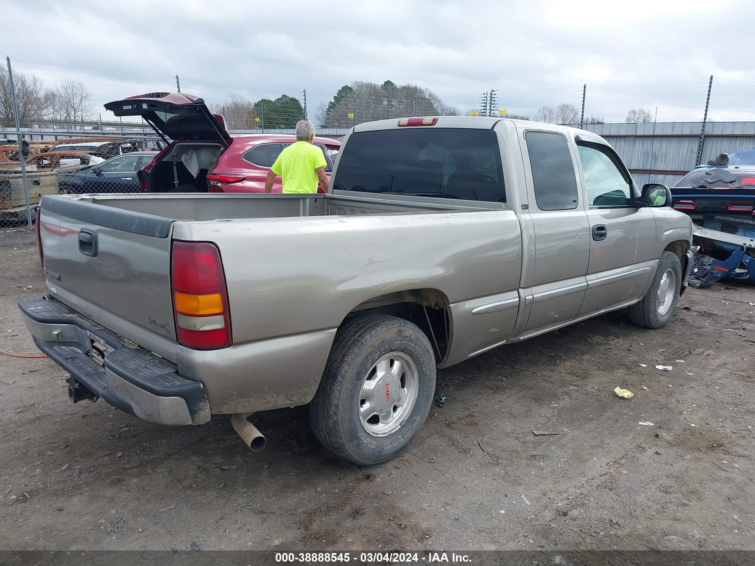 Photo 3 VIN: 2GTEC19V511236974 - GMC SIERRA 