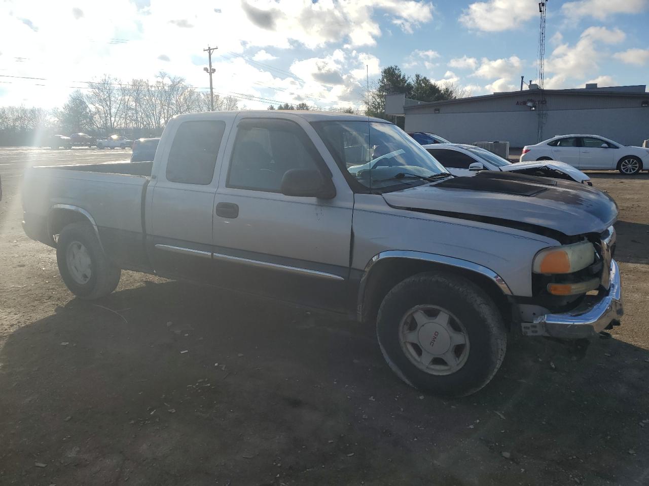 Photo 3 VIN: 2GTEC19V541130044 - GMC SIERRA 