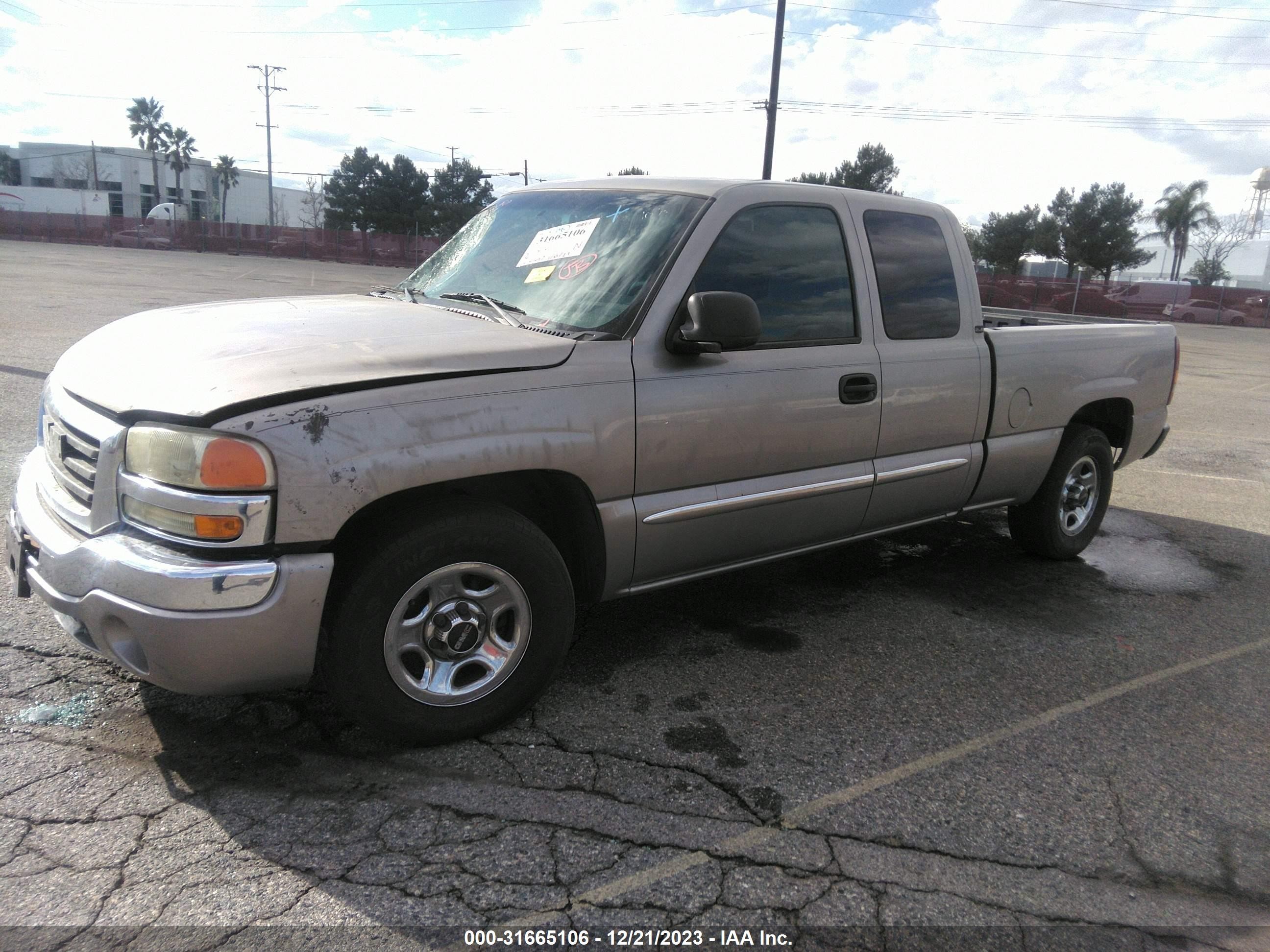 Photo 1 VIN: 2GTEC19V631192504 - GMC SIERRA 