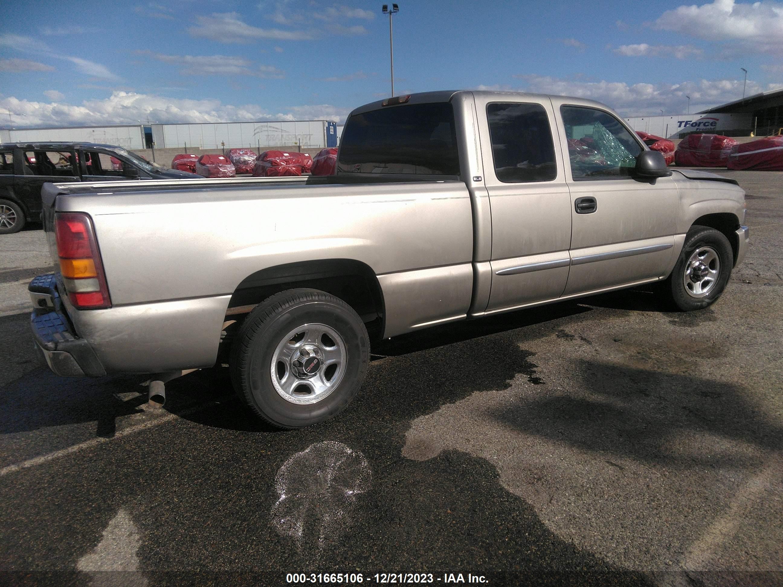 Photo 3 VIN: 2GTEC19V631192504 - GMC SIERRA 