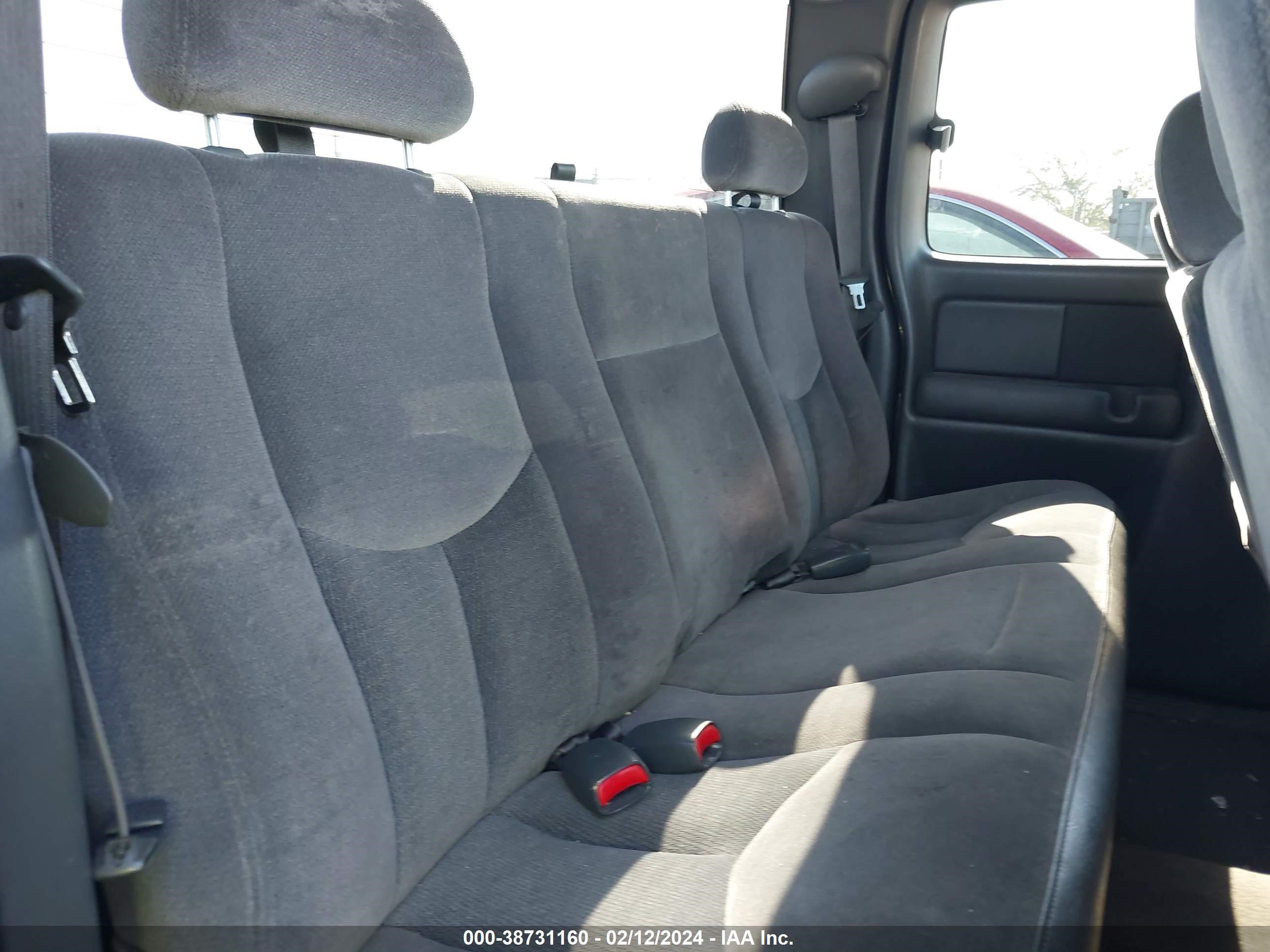 Photo 7 VIN: 2GTEC19V641100132 - GMC SIERRA 