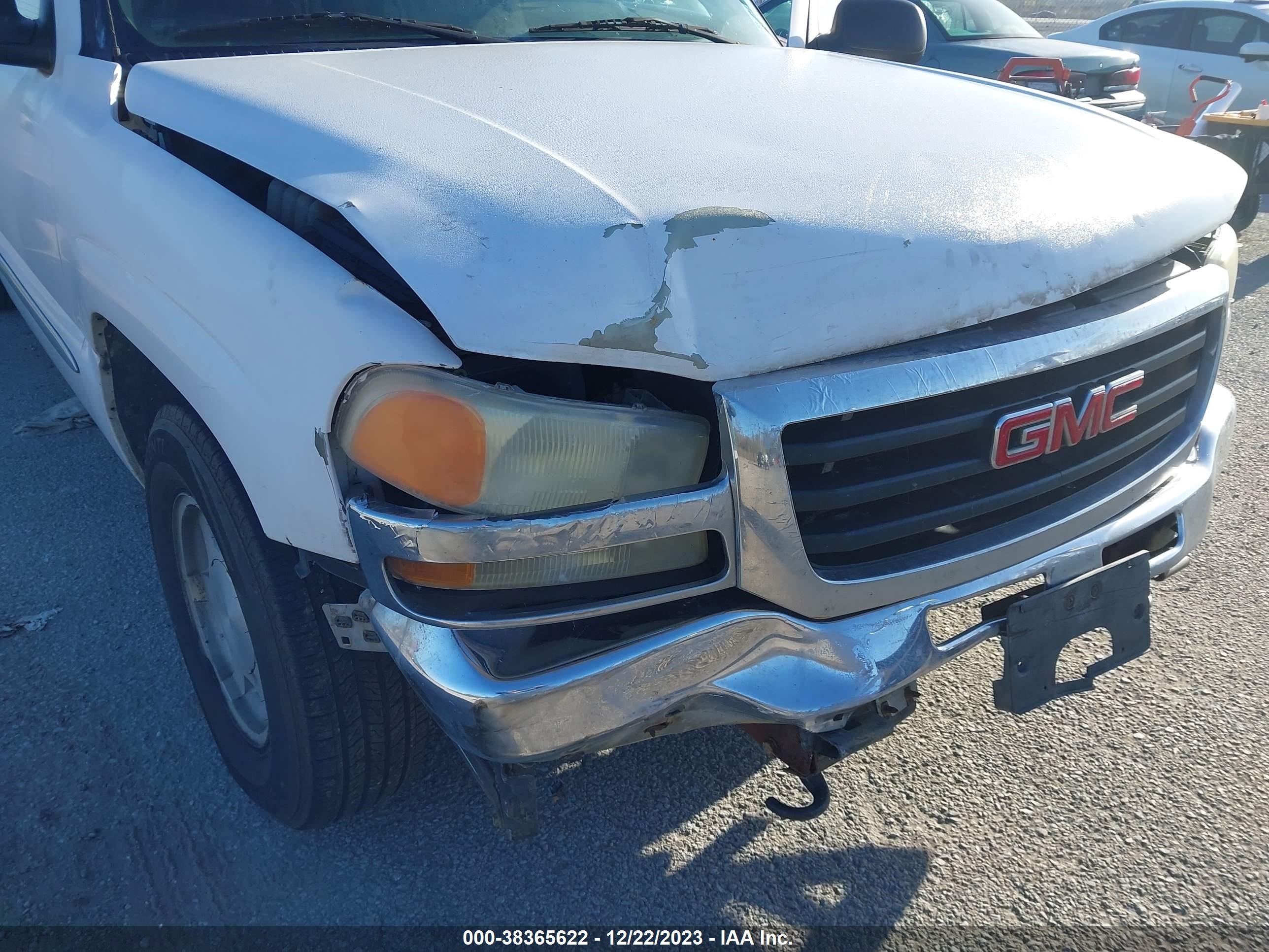 Photo 5 VIN: 2GTEC19V731387818 - GMC SIERRA 