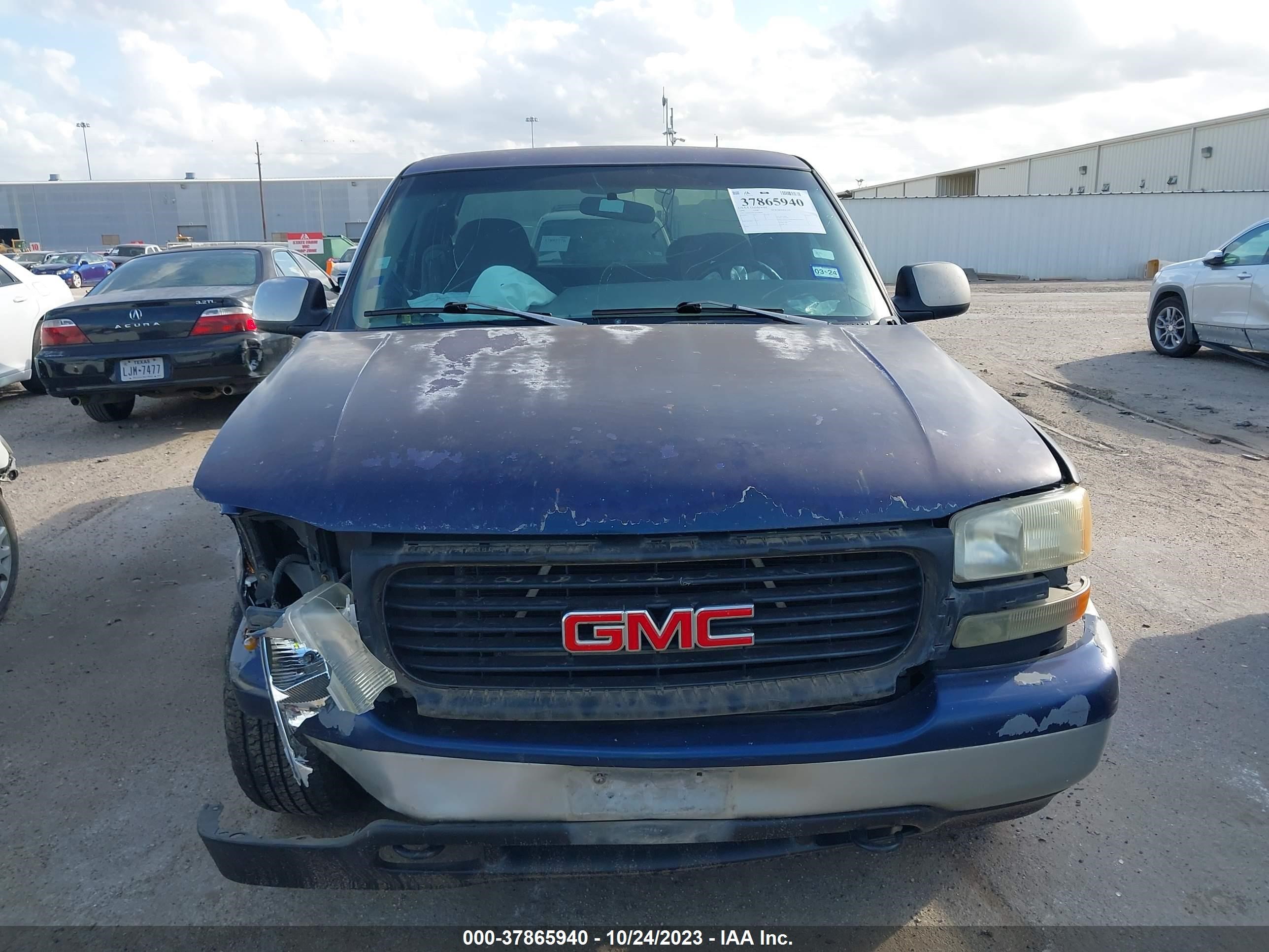 Photo 11 VIN: 2GTEC19V7X1528988 - GMC SIERRA 