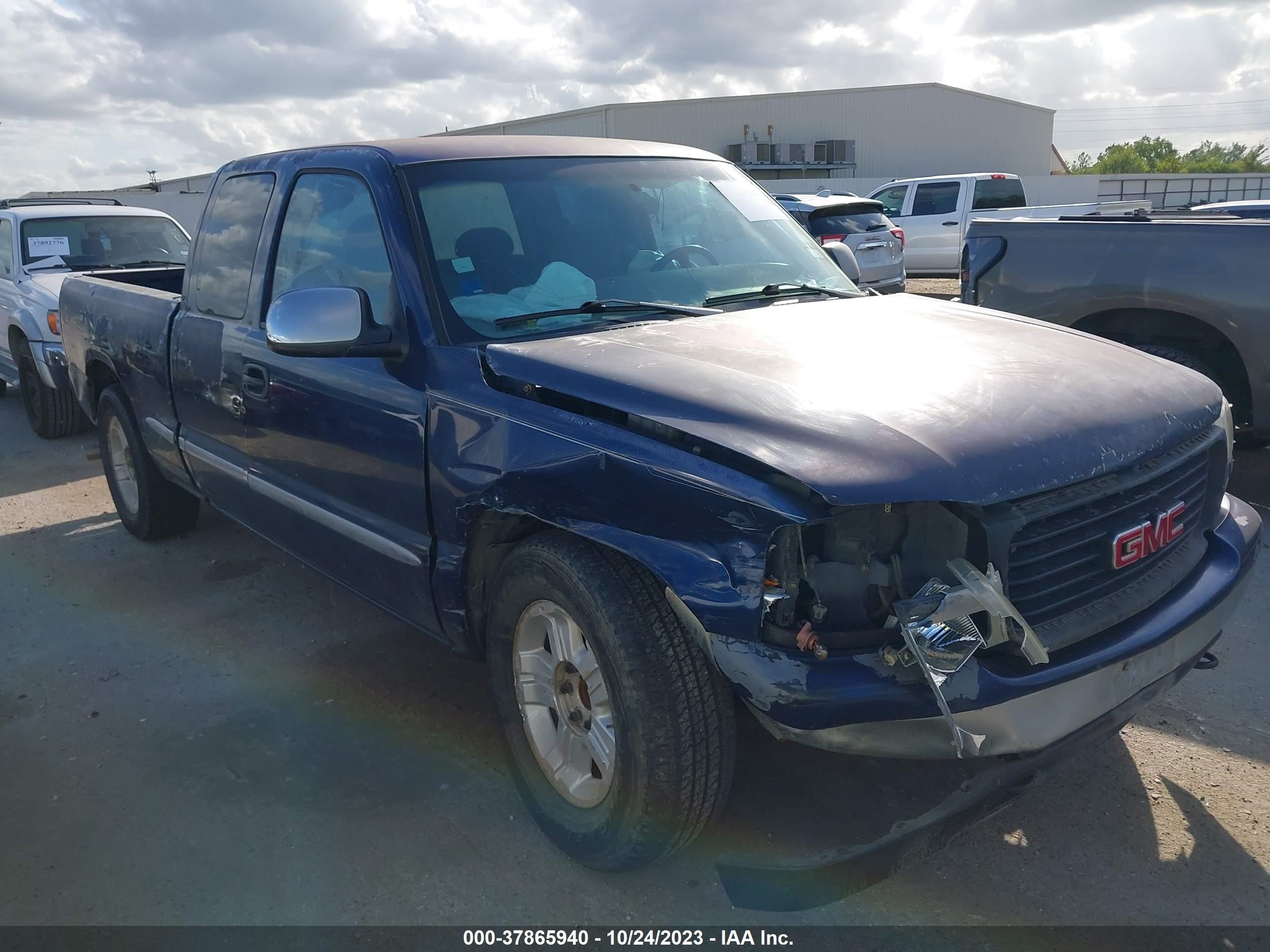 Photo 12 VIN: 2GTEC19V7X1528988 - GMC SIERRA 