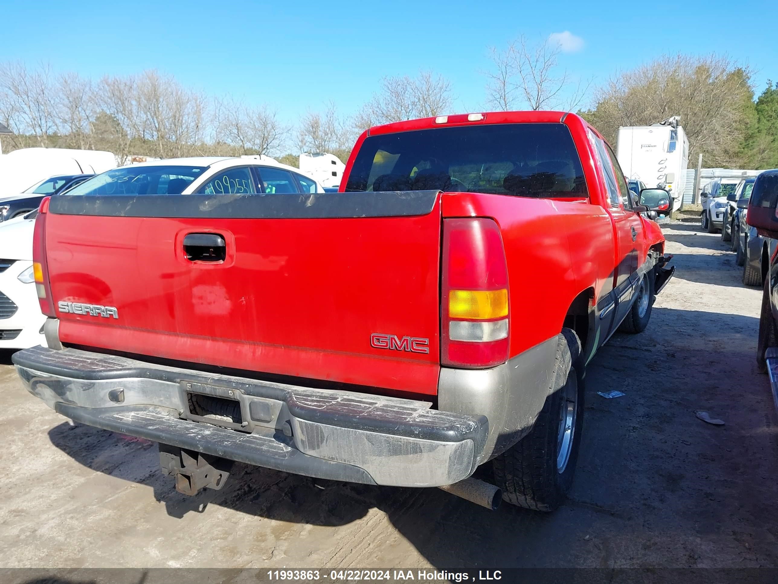 Photo 3 VIN: 2GTEC19V821291243 - GMC SIERRA 