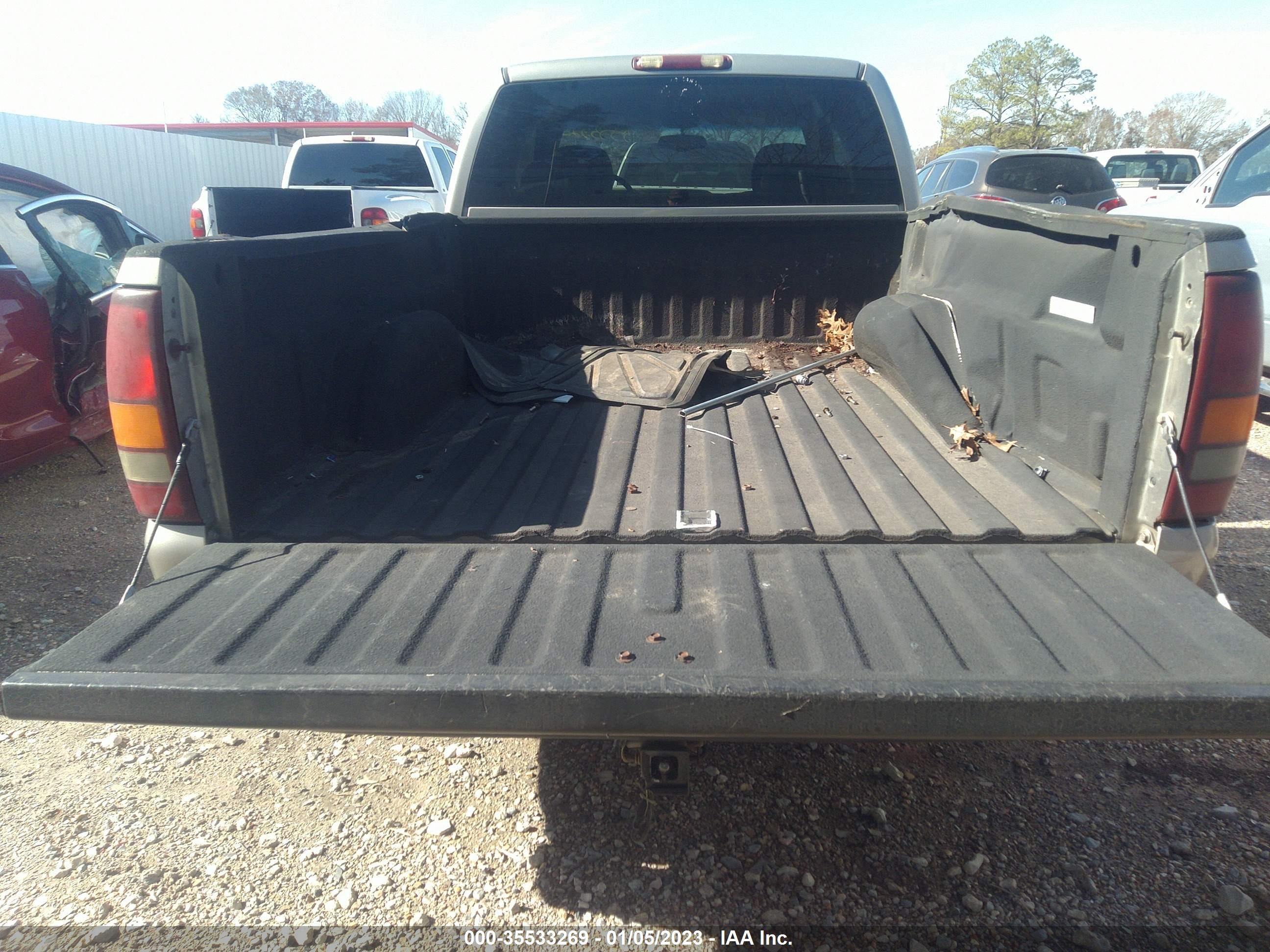 Photo 7 VIN: 2GTEC19V821305576 - GMC SIERRA 