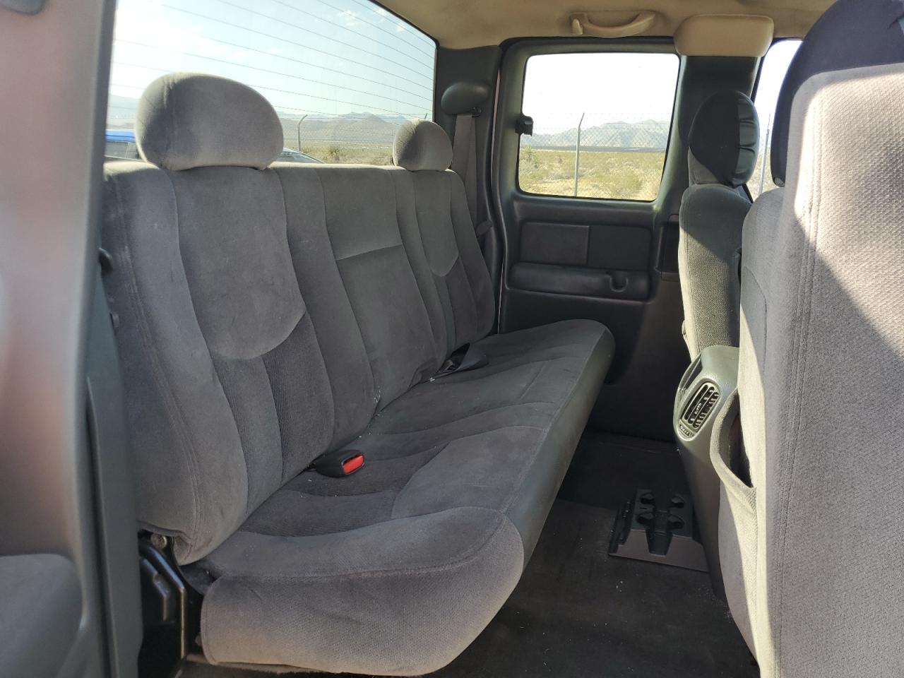 Photo 9 VIN: 2GTEC19V831397712 - GMC SIERRA 