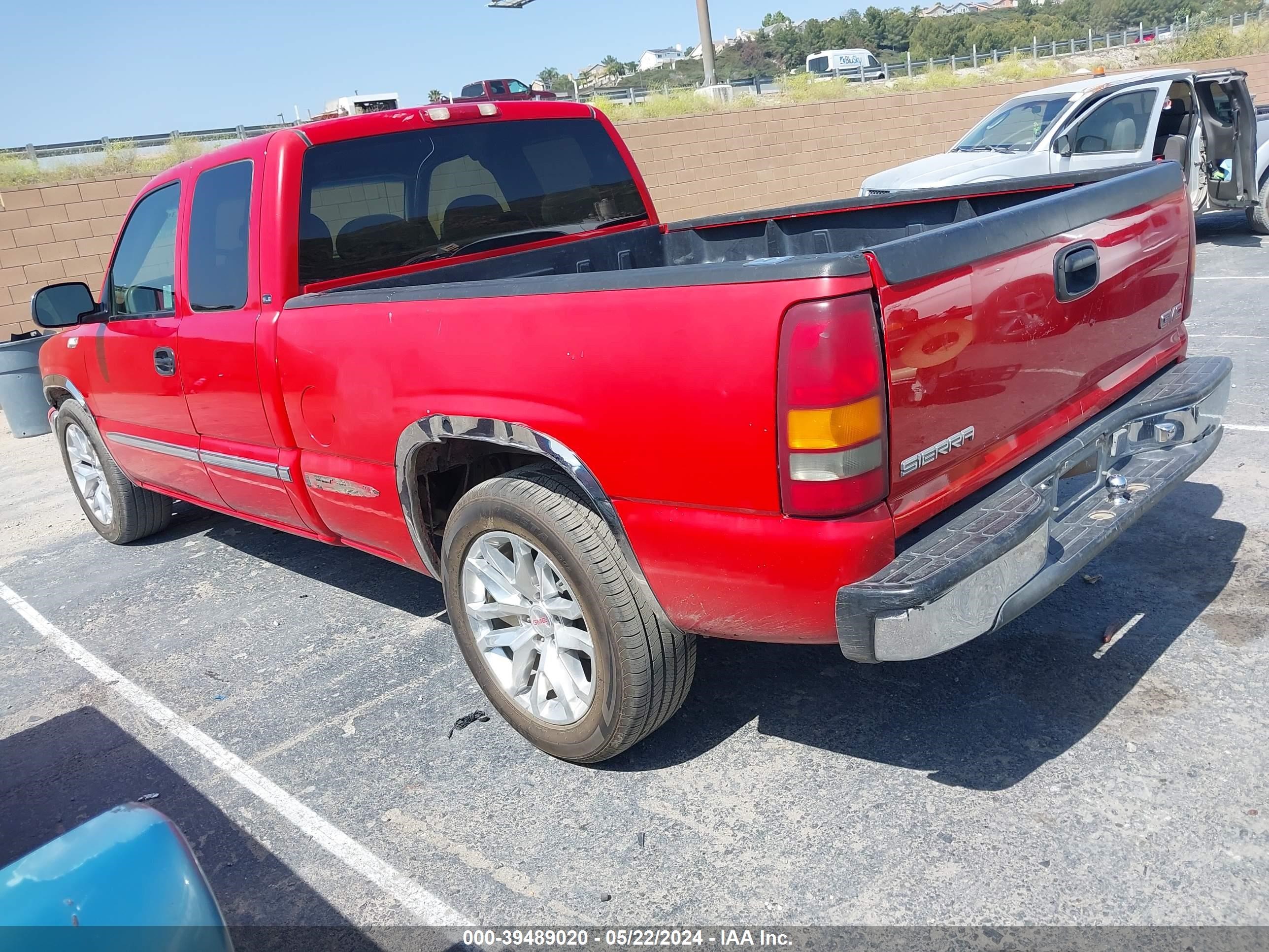 Photo 2 VIN: 2GTEC19V9Y1293382 - GMC SIERRA 