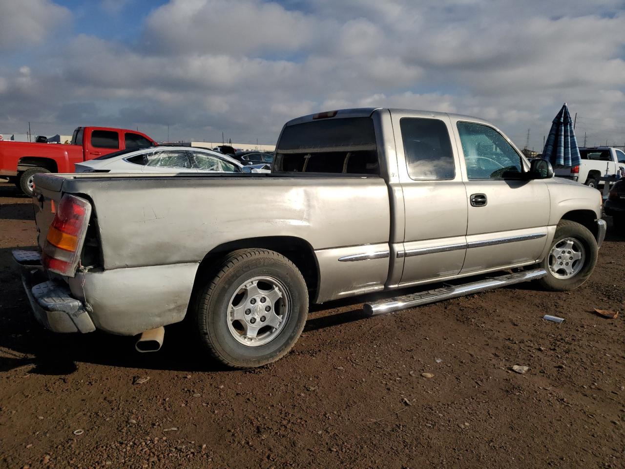 Photo 2 VIN: 2GTEC19VXY1223311 - GMC SIERRA 