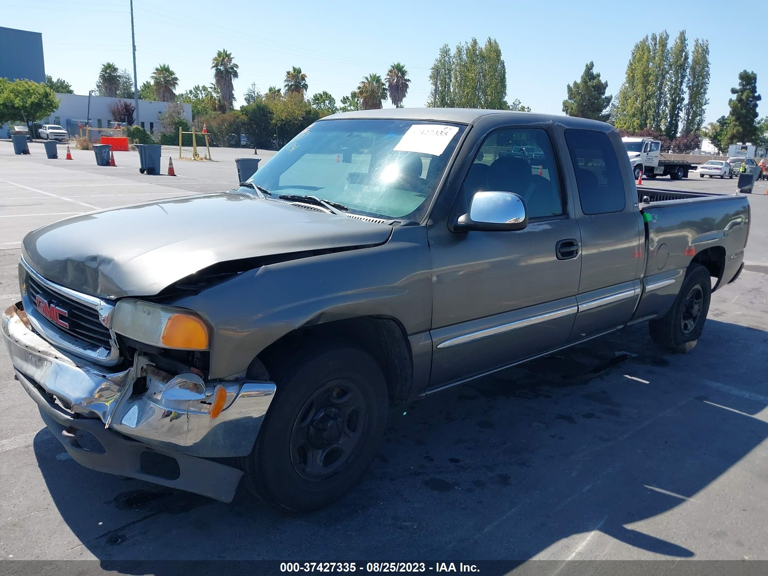 Photo 1 VIN: 2GTEC19VXY1320850 - GMC SIERRA 