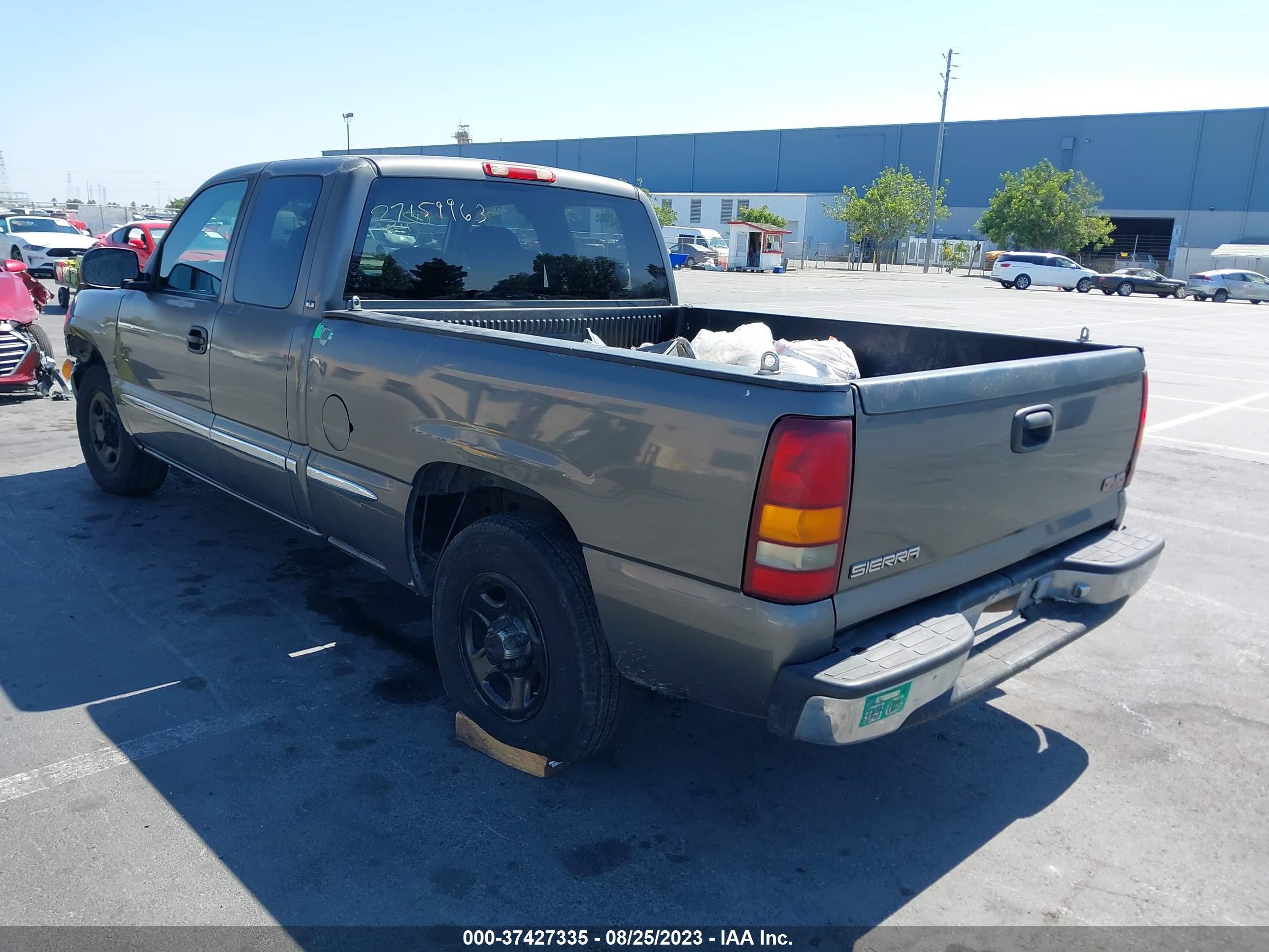 Photo 2 VIN: 2GTEC19VXY1320850 - GMC SIERRA 