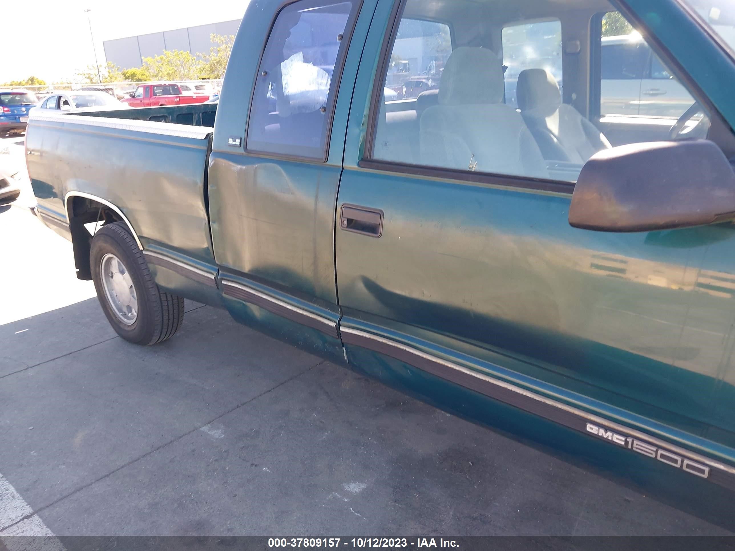 Photo 5 VIN: 2GTEC19W4T1542401 - GMC SIERRA 