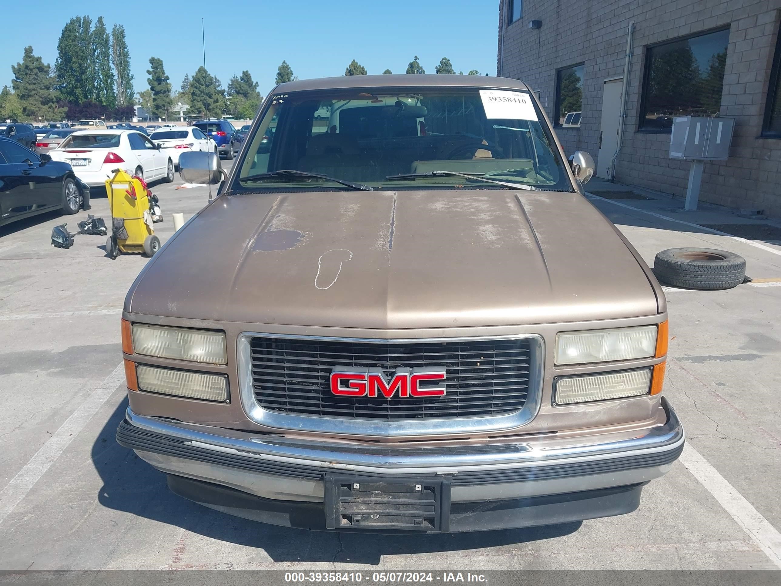 Photo 12 VIN: 2GTEC19Z2R1580972 - GMC SIERRA 