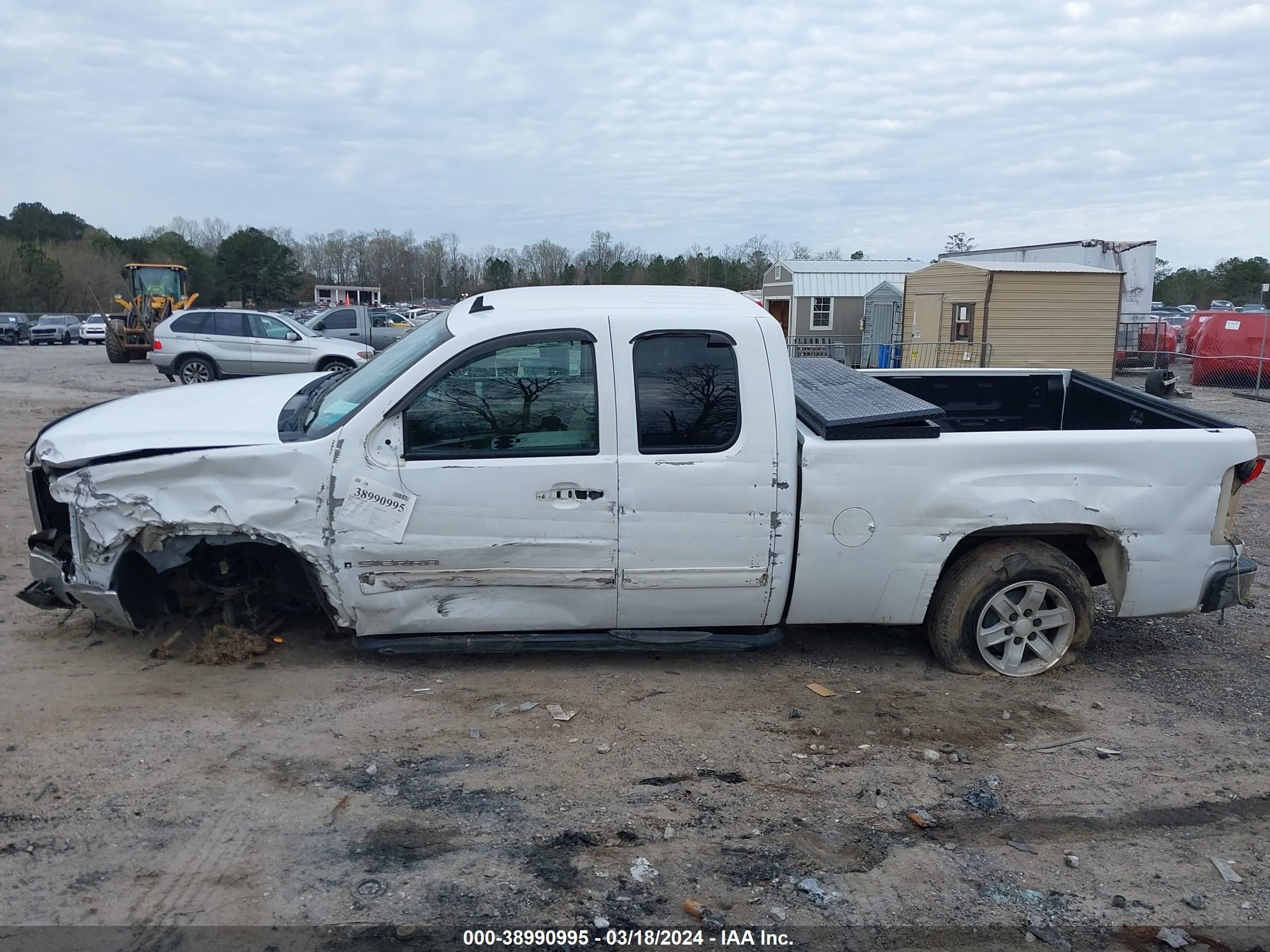 Photo 5 VIN: 2GTEC290891118973 - GMC SIERRA 