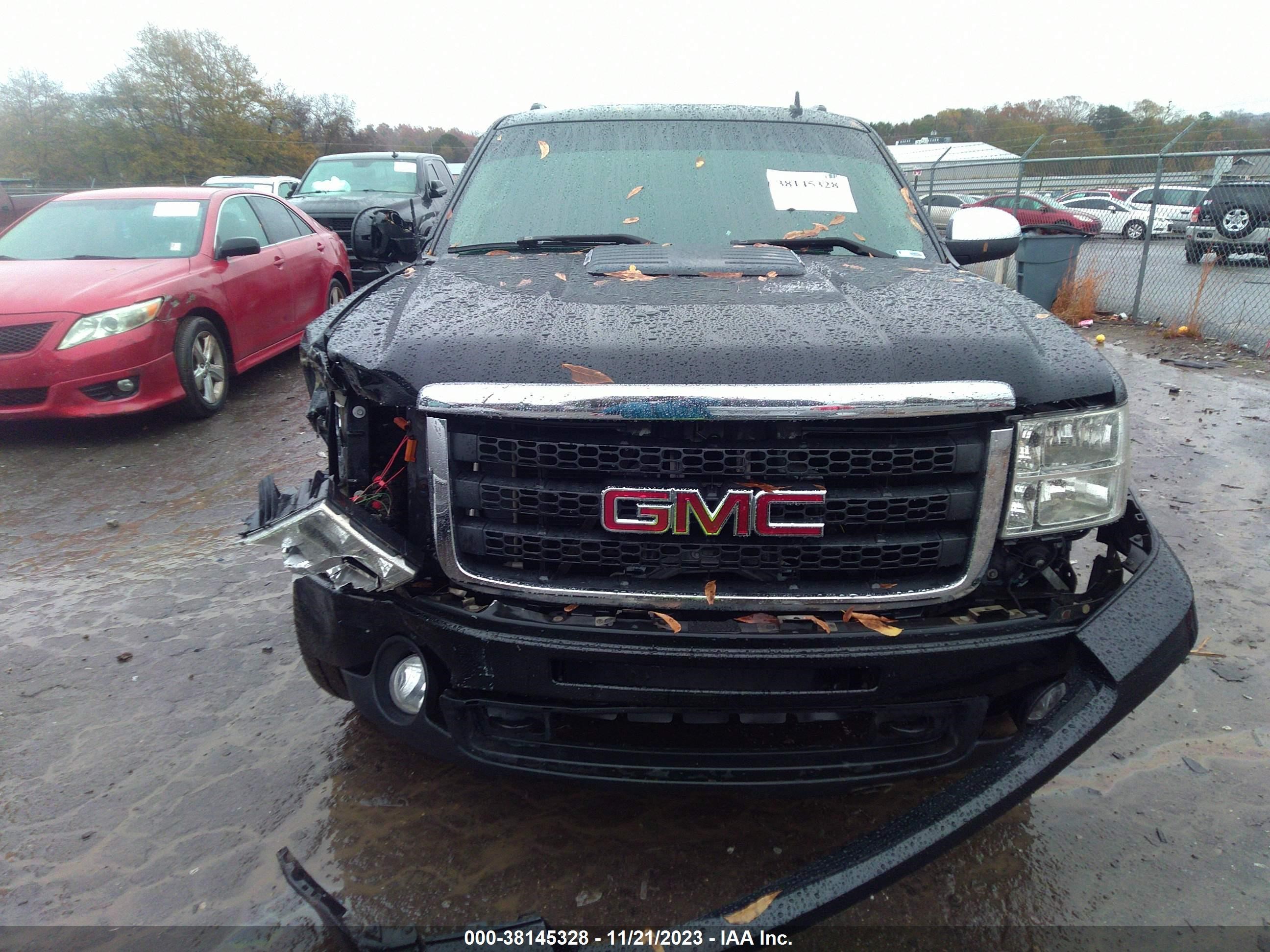 Photo 11 VIN: 2GTEC638581193148 - GMC SIERRA 