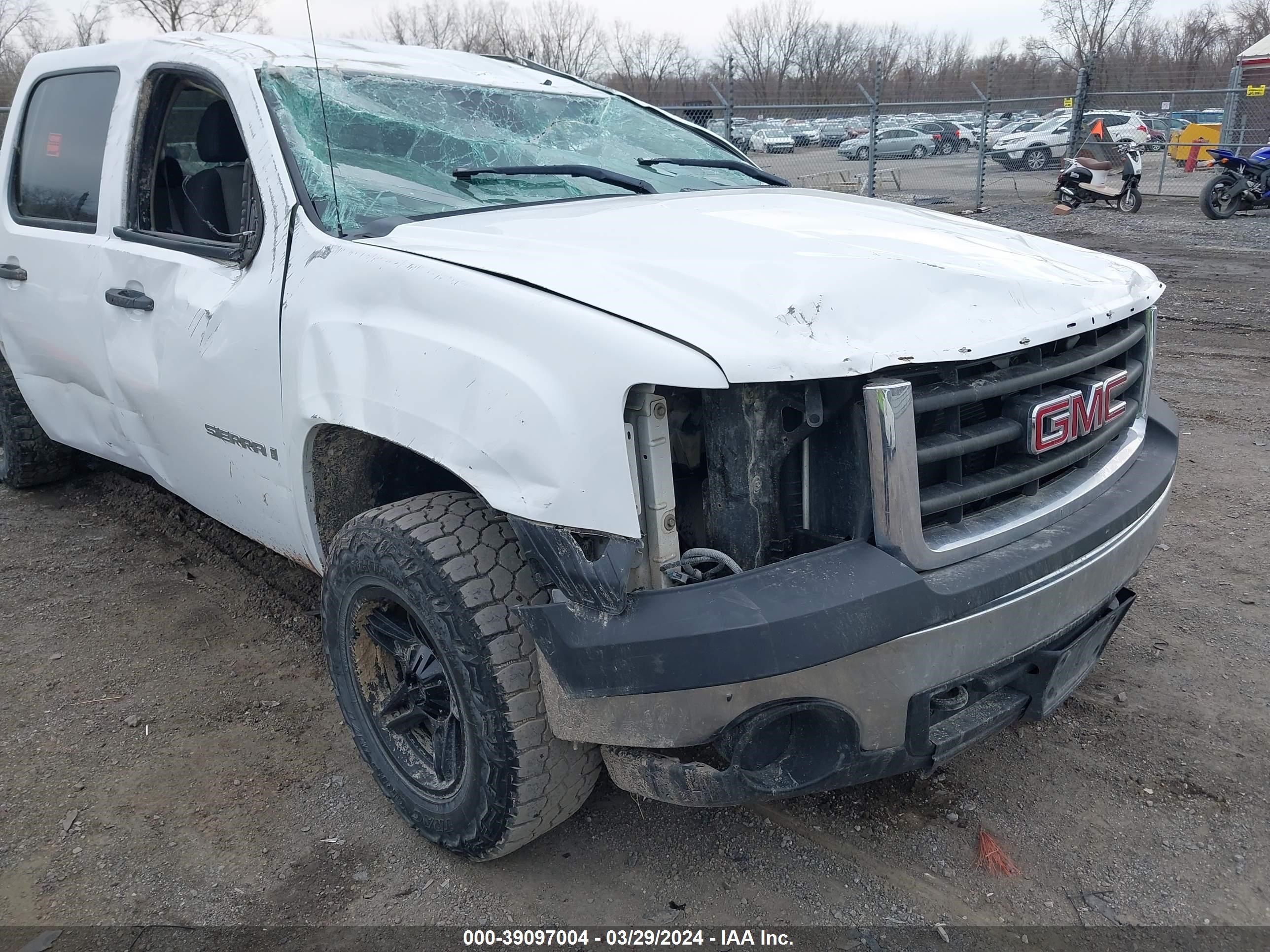 Photo 5 VIN: 2GTEK133581234551 - GMC SIERRA 