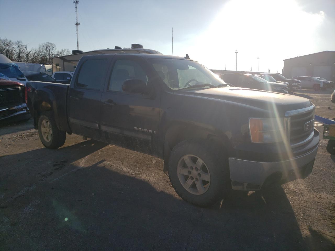 Photo 3 VIN: 2GTEK133581332219 - GMC SIERRA 