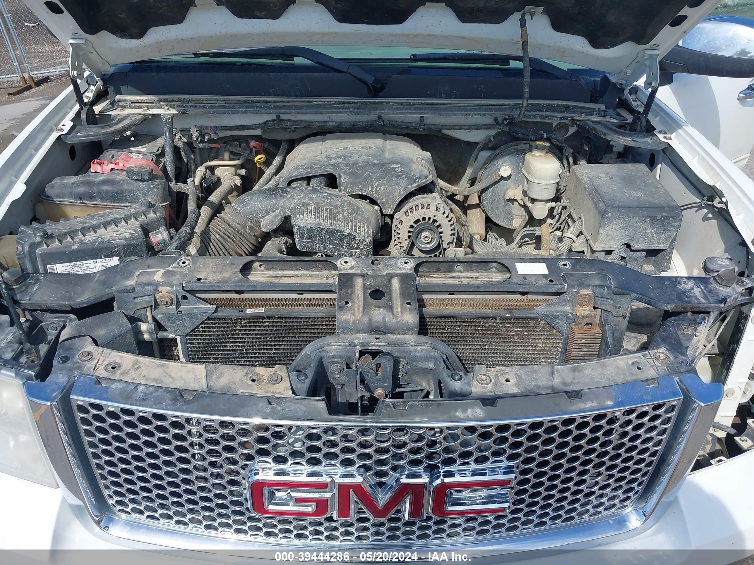 Photo 9 VIN: 2GTEK133671637310 - GMC NULL 