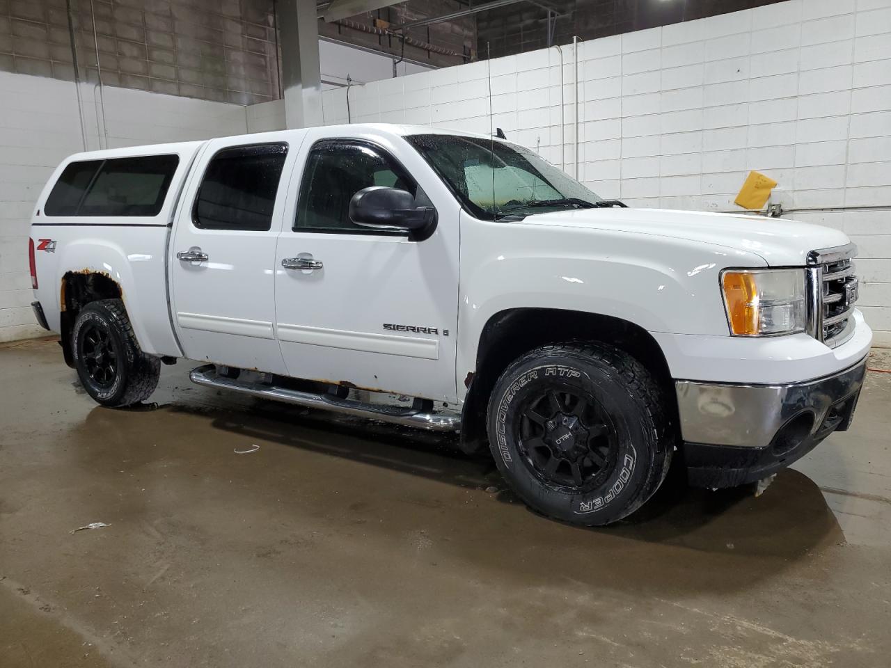 Photo 3 VIN: 2GTEK133681207679 - GMC SIERRA 