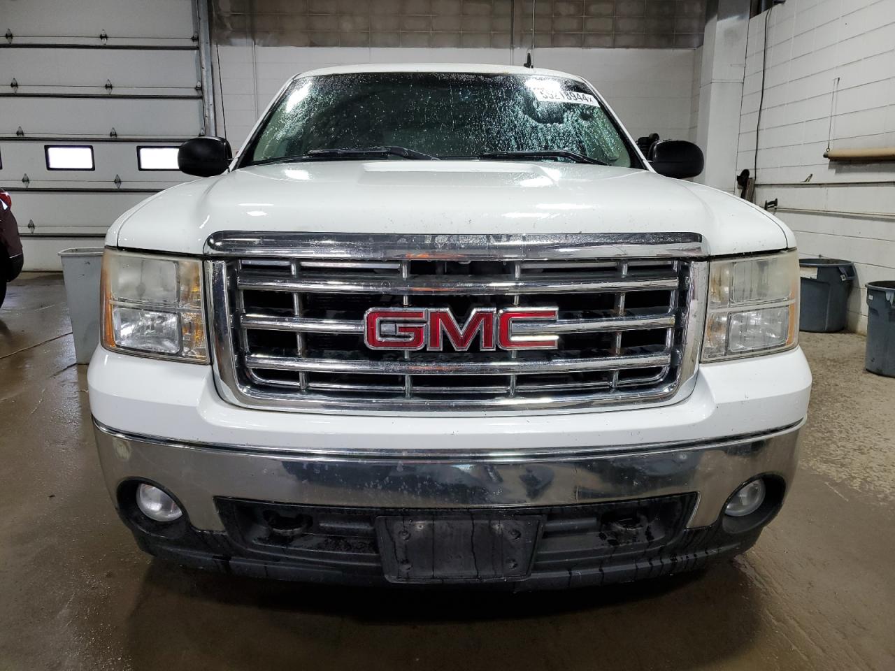 Photo 4 VIN: 2GTEK133681207679 - GMC SIERRA 