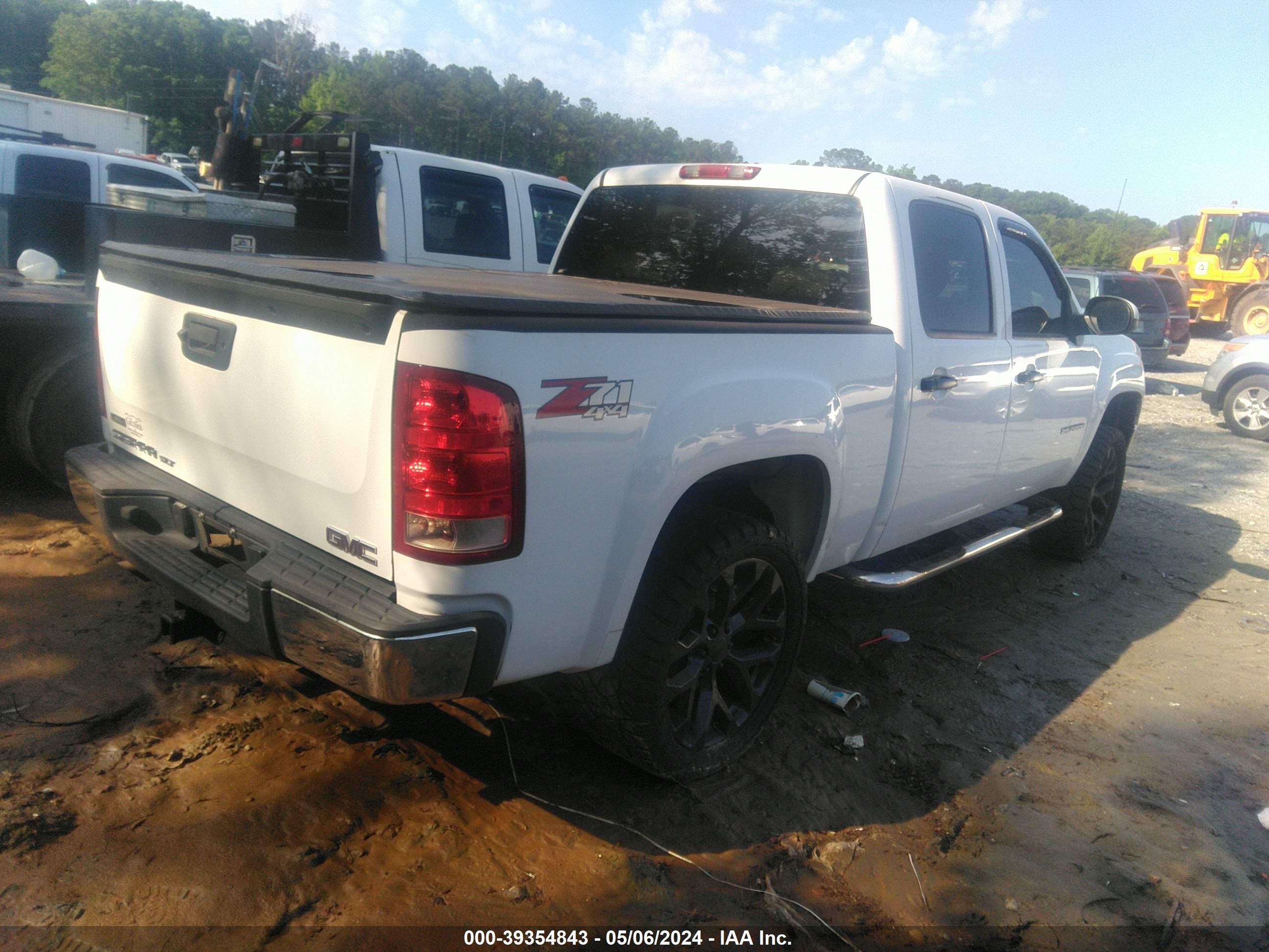 Photo 3 VIN: 2GTEK133881222085 - GMC SIERRA 