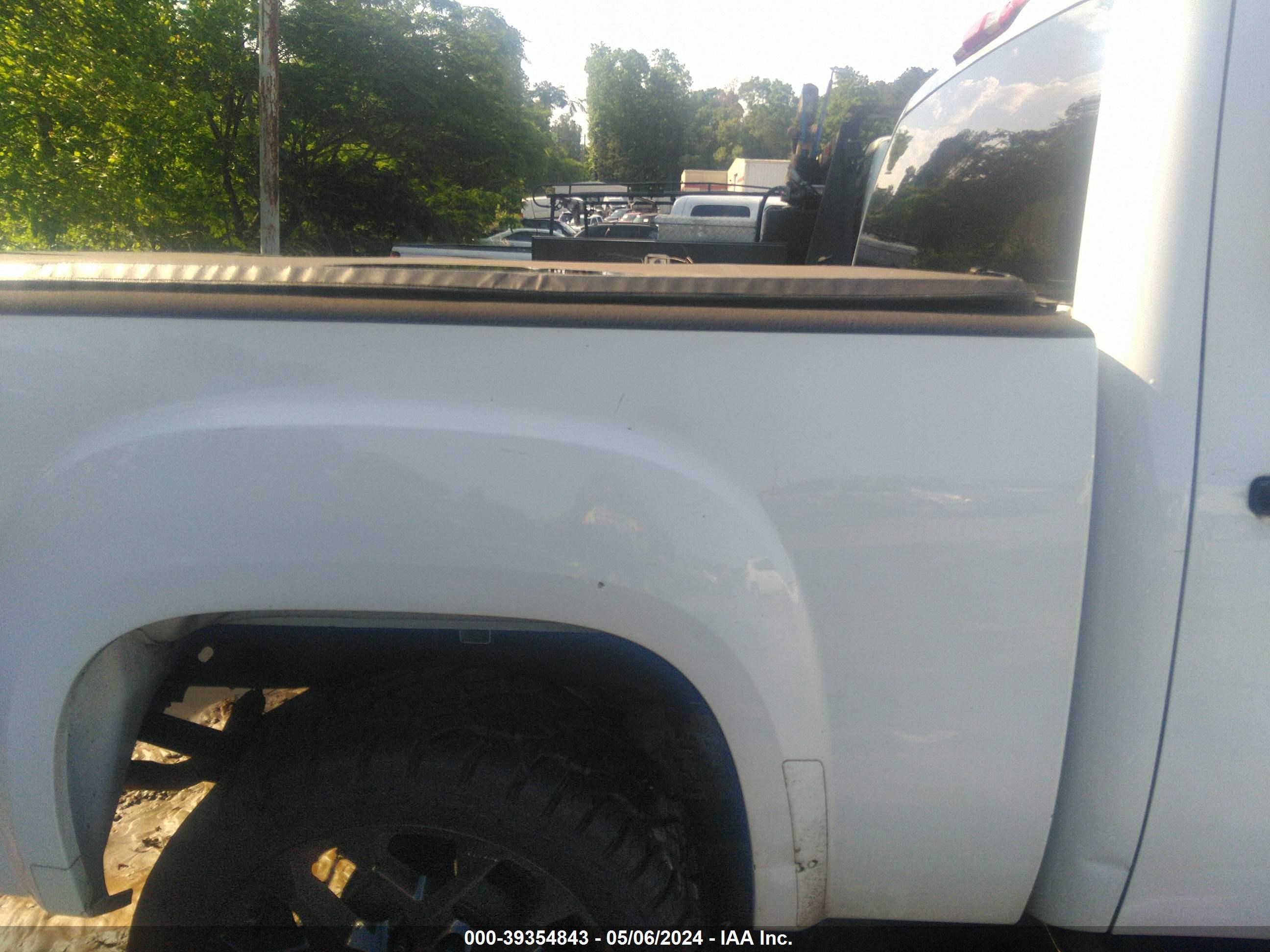 Photo 5 VIN: 2GTEK133881222085 - GMC SIERRA 