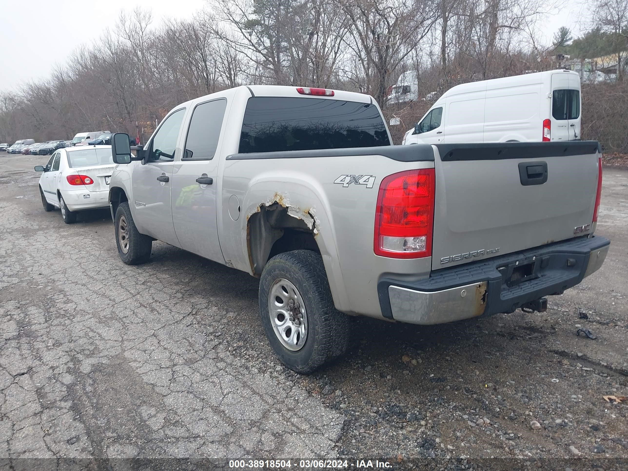 Photo 2 VIN: 2GTEK13C571595177 - GMC SIERRA 