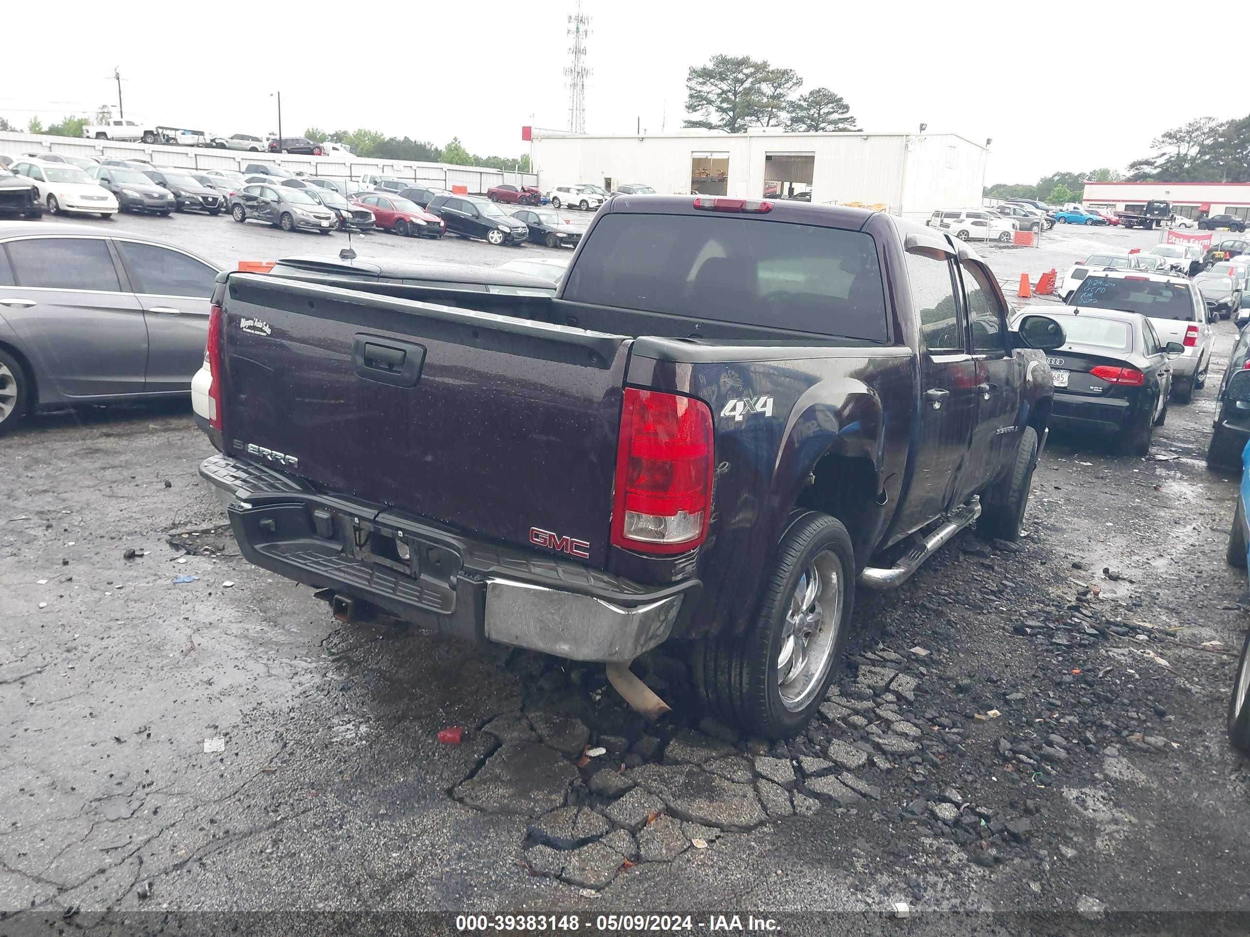 Photo 3 VIN: 2GTEK13C781270788 - GMC SIERRA 