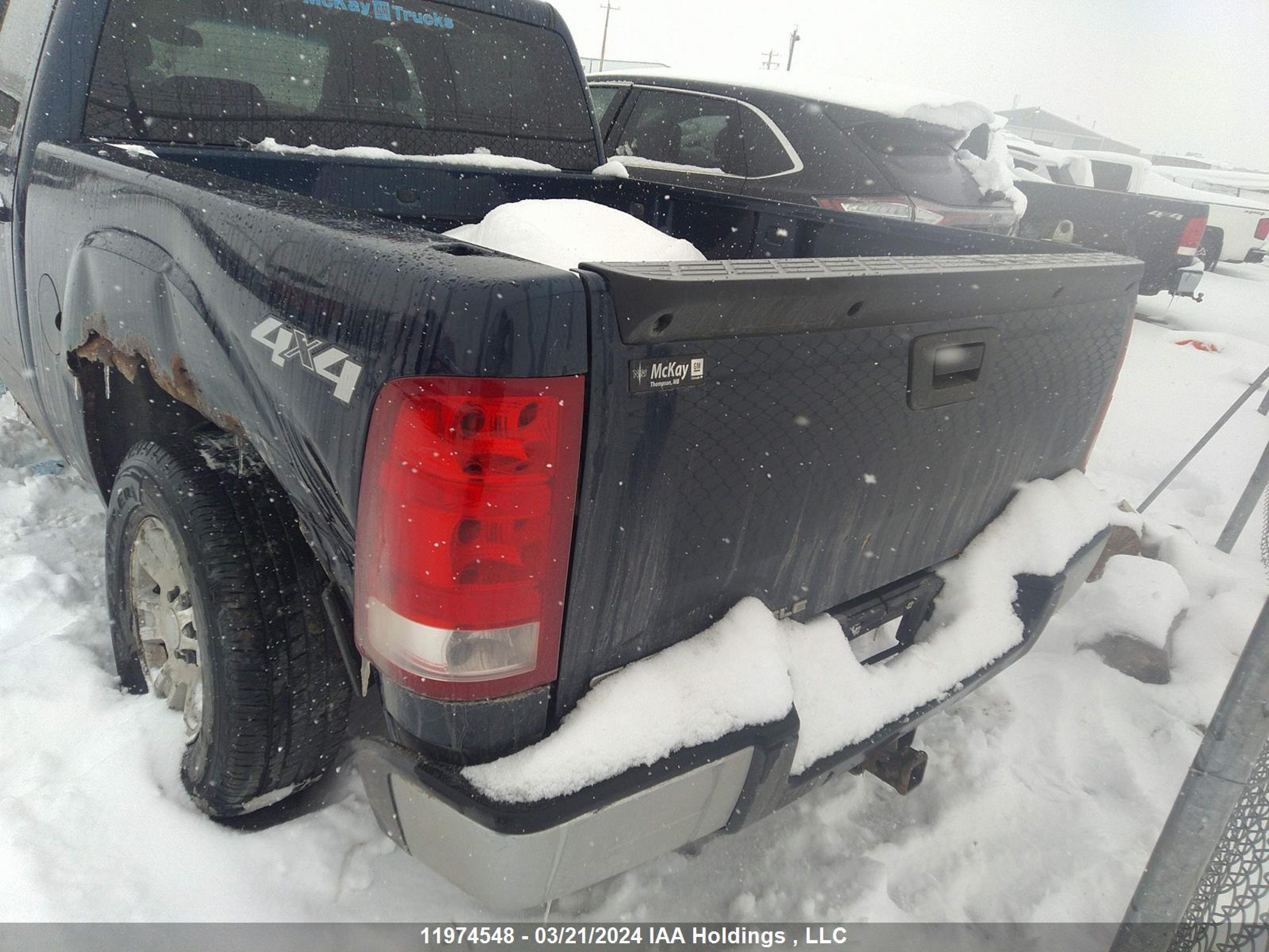 Photo 15 VIN: 2GTEK13C881174197 - GMC SIERRA 