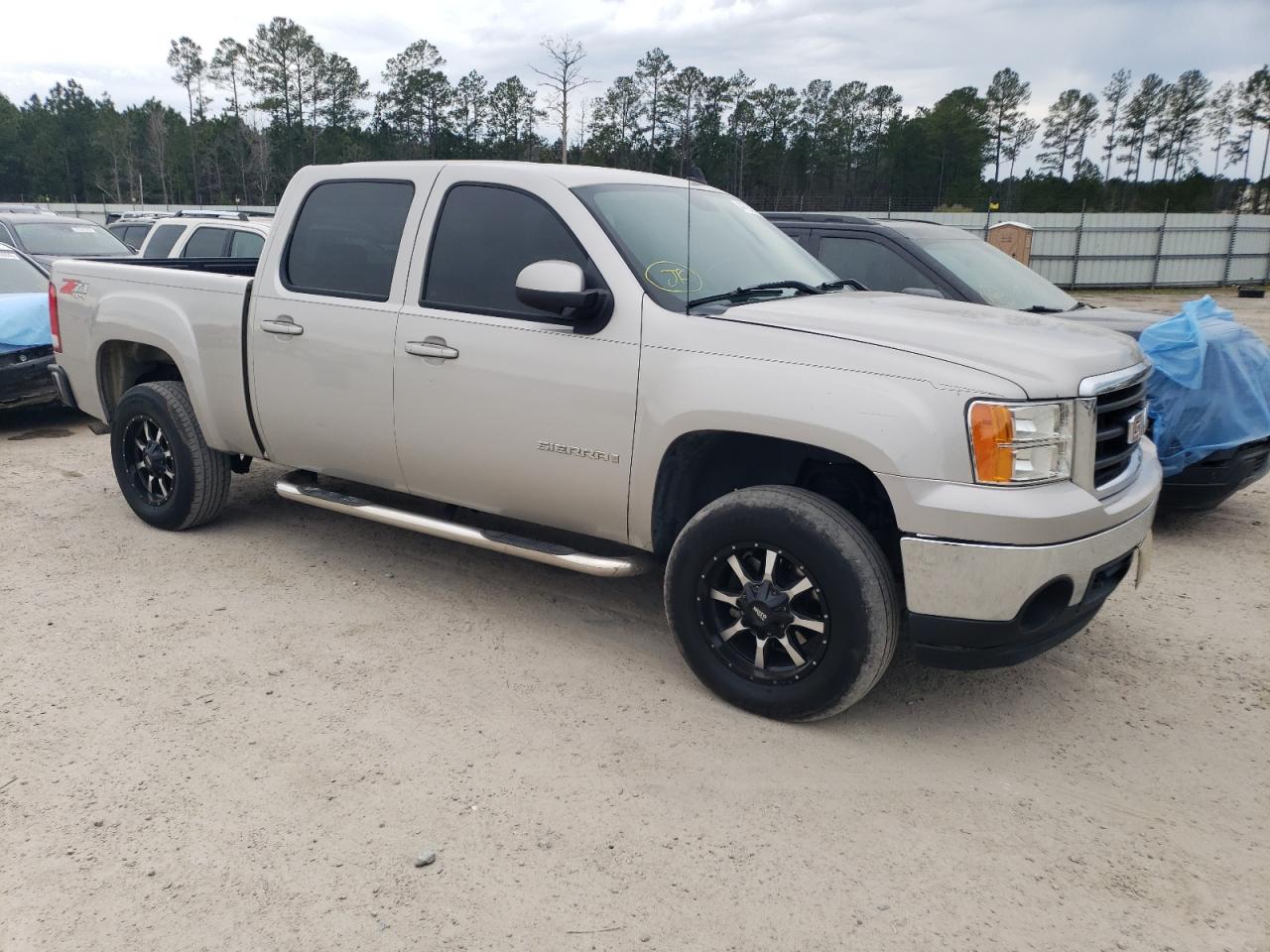 Photo 3 VIN: 2GTEK13M171541710 - GMC SIERRA 