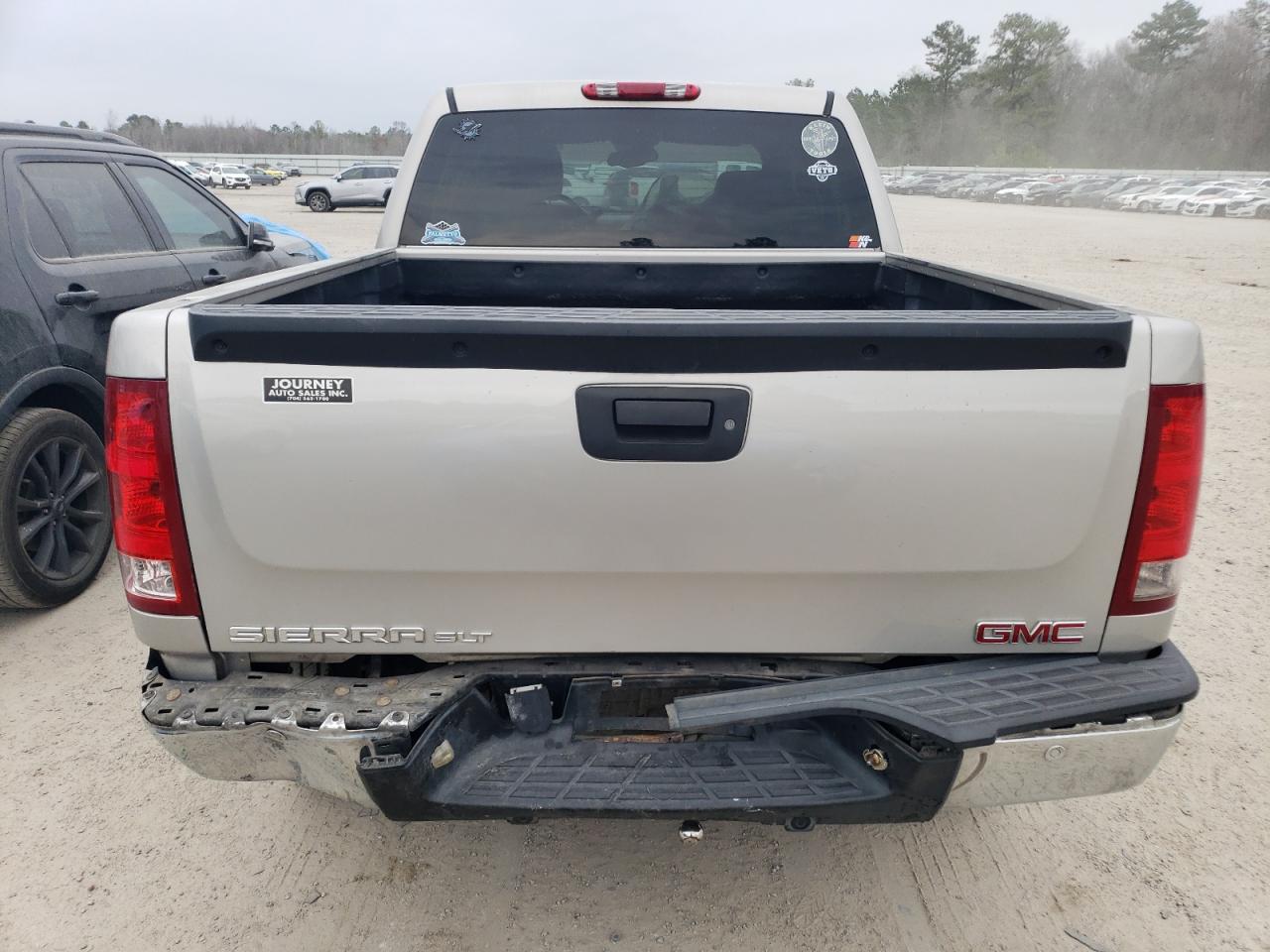 Photo 5 VIN: 2GTEK13M171541710 - GMC SIERRA 