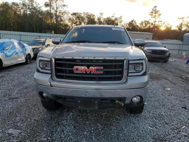 Photo 4 VIN: 2GTEK13M271584758 - GMC NEW SIERRA 