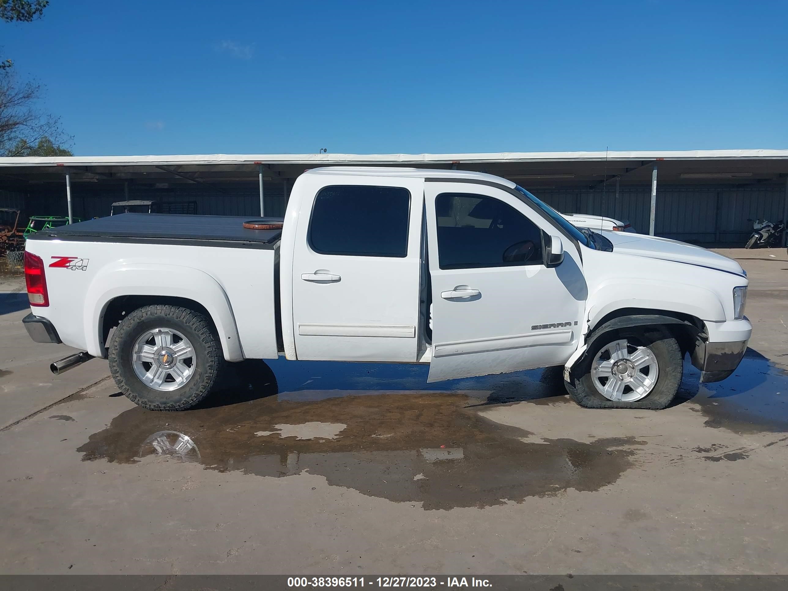 Photo 11 VIN: 2GTEK13M281138241 - GMC SIERRA 