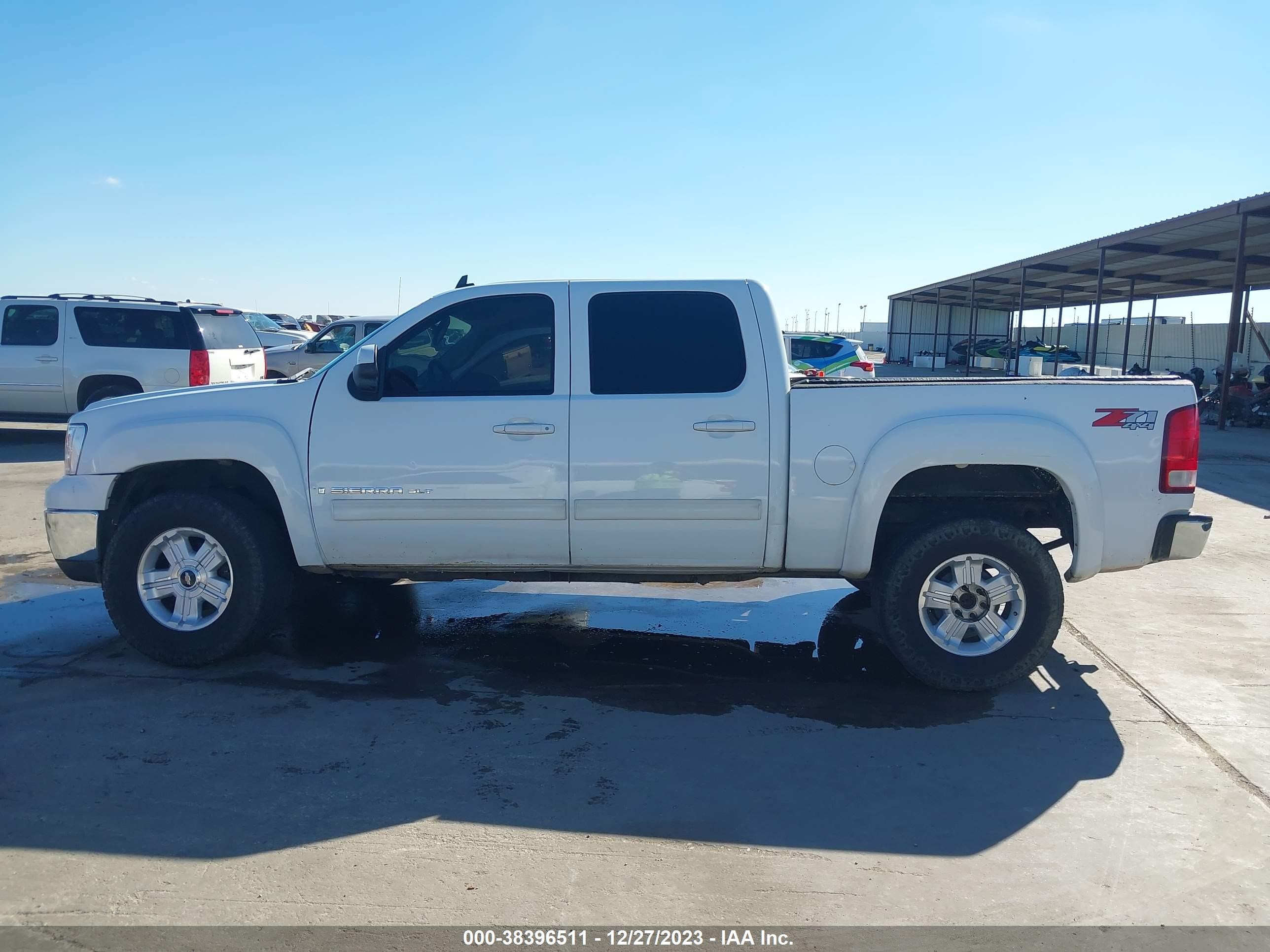 Photo 12 VIN: 2GTEK13M281138241 - GMC SIERRA 