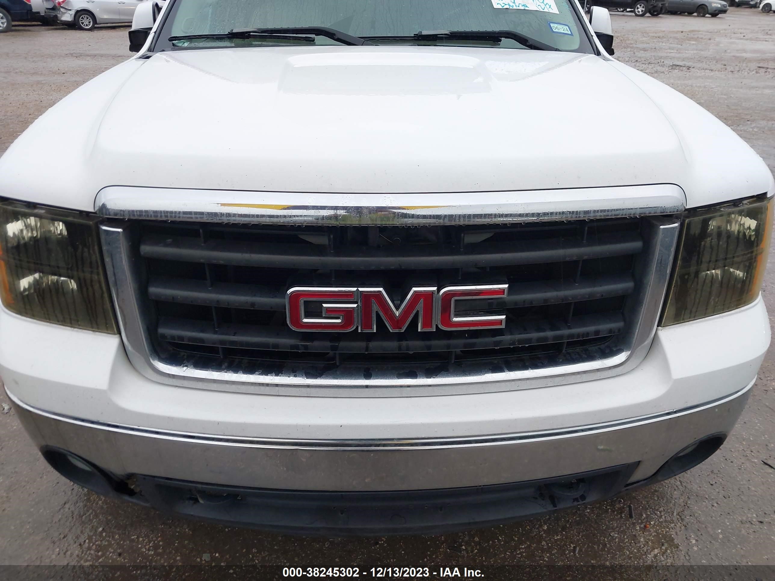 Photo 5 VIN: 2GTEK13M371552286 - GMC SIERRA 