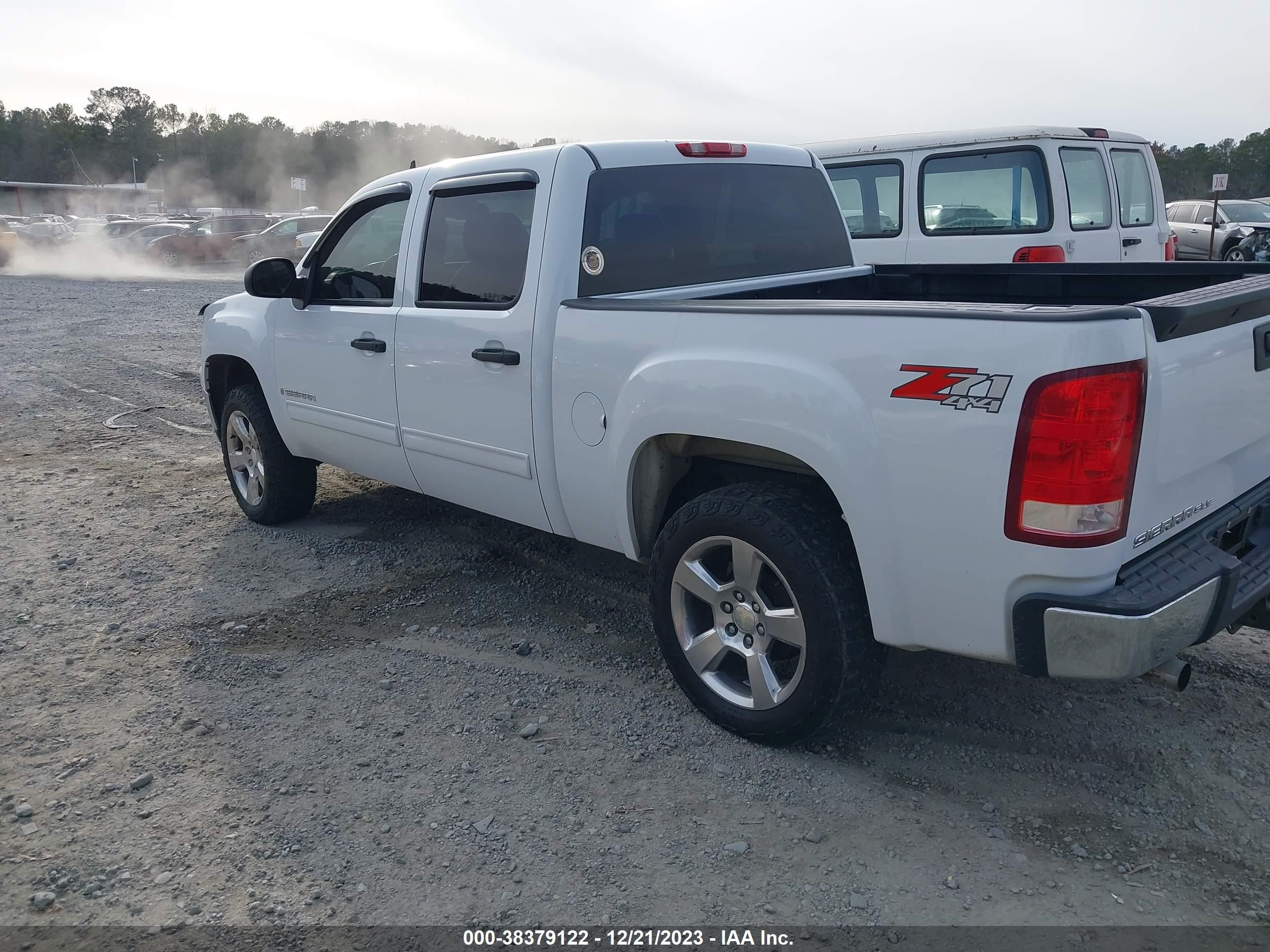 Photo 2 VIN: 2GTEK13M471633331 - GMC SIERRA 