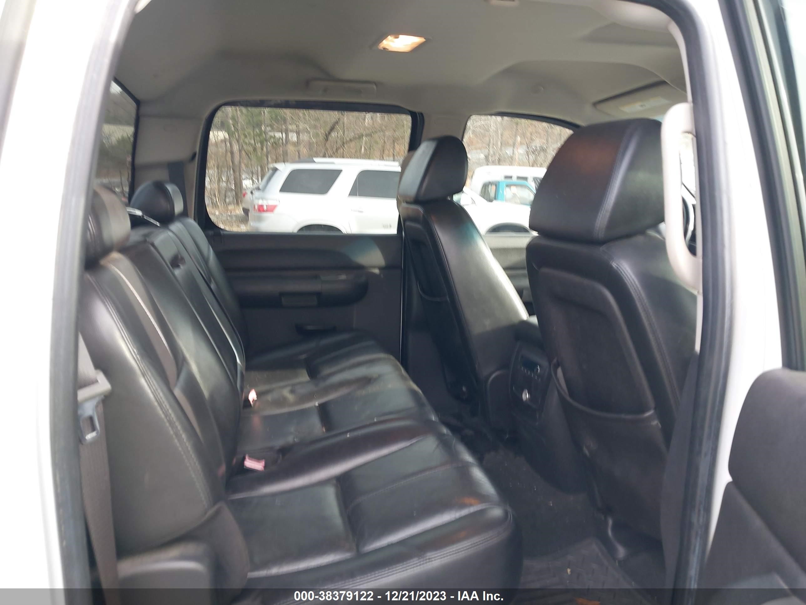 Photo 7 VIN: 2GTEK13M471633331 - GMC SIERRA 