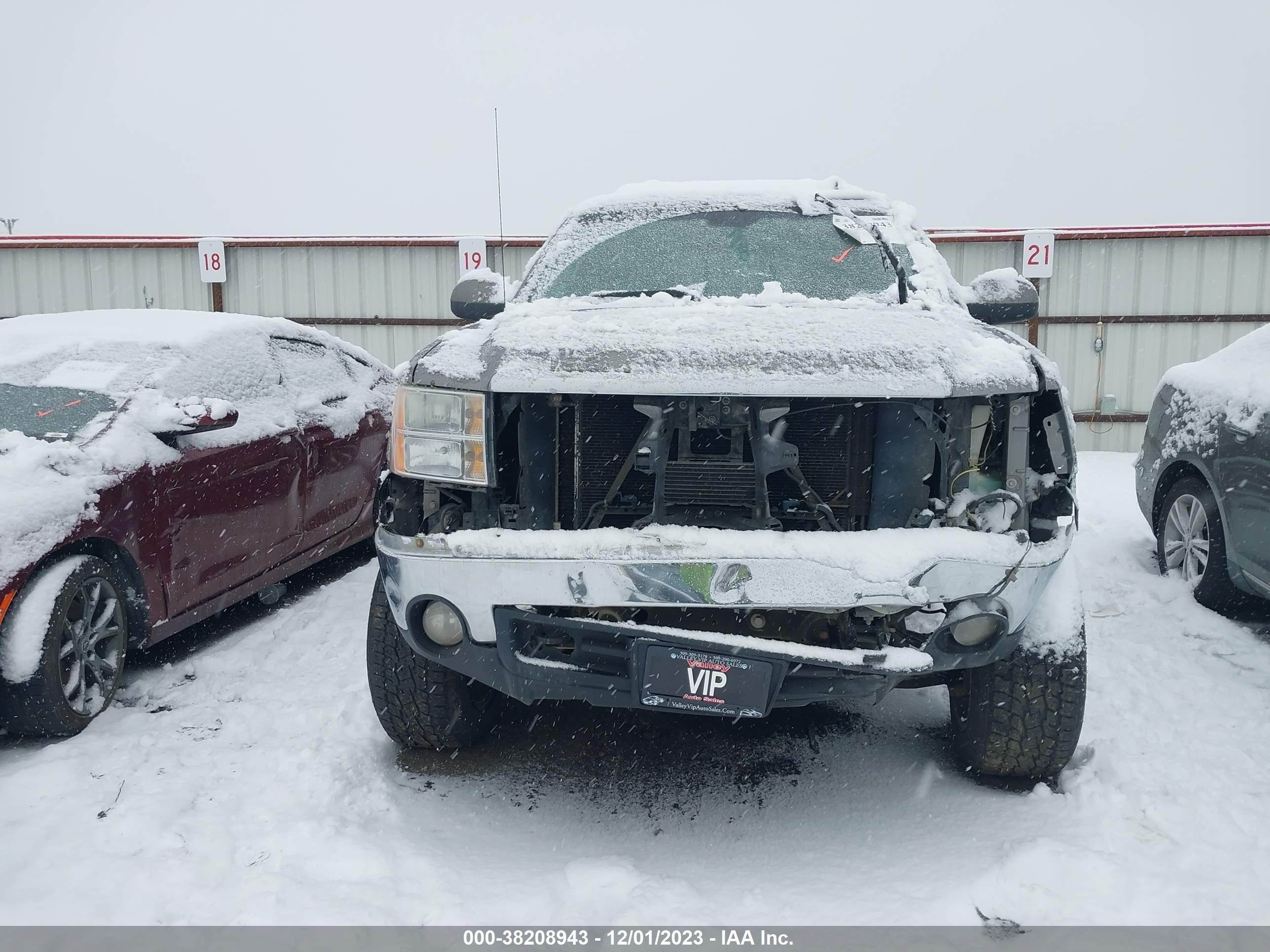 Photo 11 VIN: 2GTEK13M571609099 - GMC SIERRA 