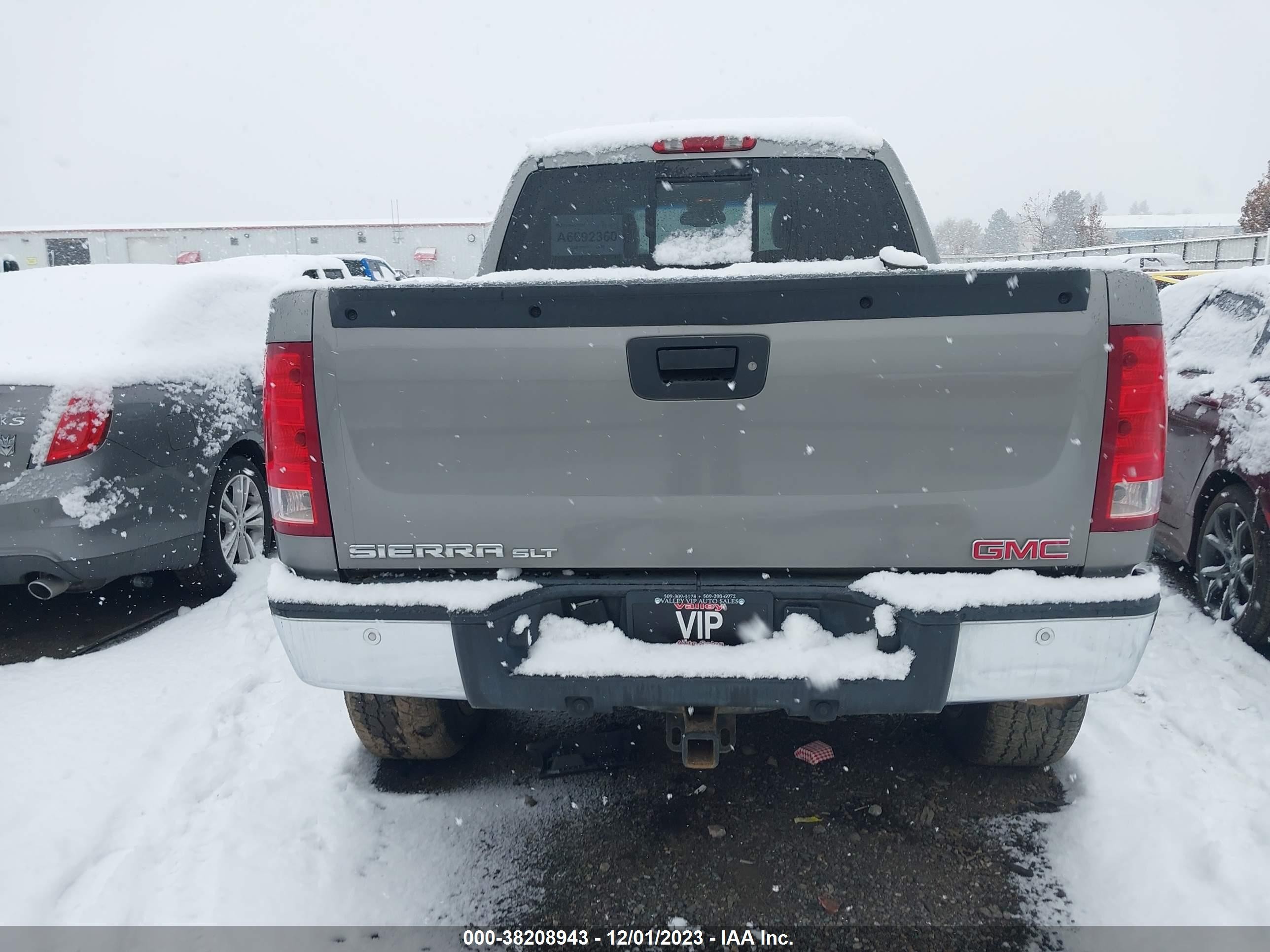 Photo 15 VIN: 2GTEK13M571609099 - GMC SIERRA 