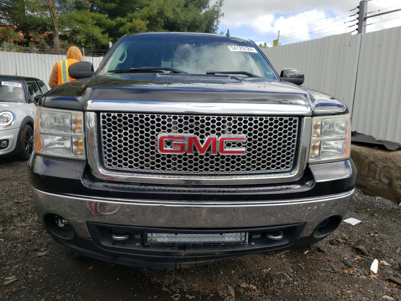 Photo 4 VIN: 2GTEK13M771528881 - GMC SIERRA 