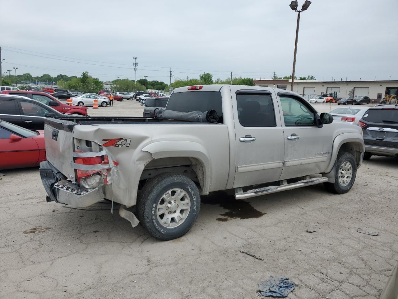 Photo 2 VIN: 2GTEK13M771580737 - GMC SIERRA 