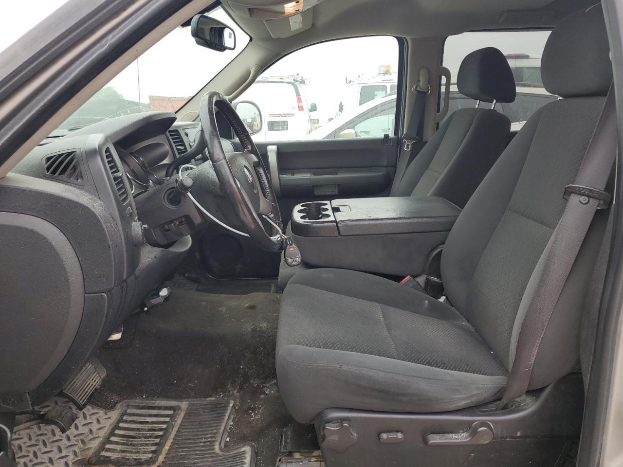 Photo 6 VIN: 2GTEK13M771580737 - GMC SIERRA 