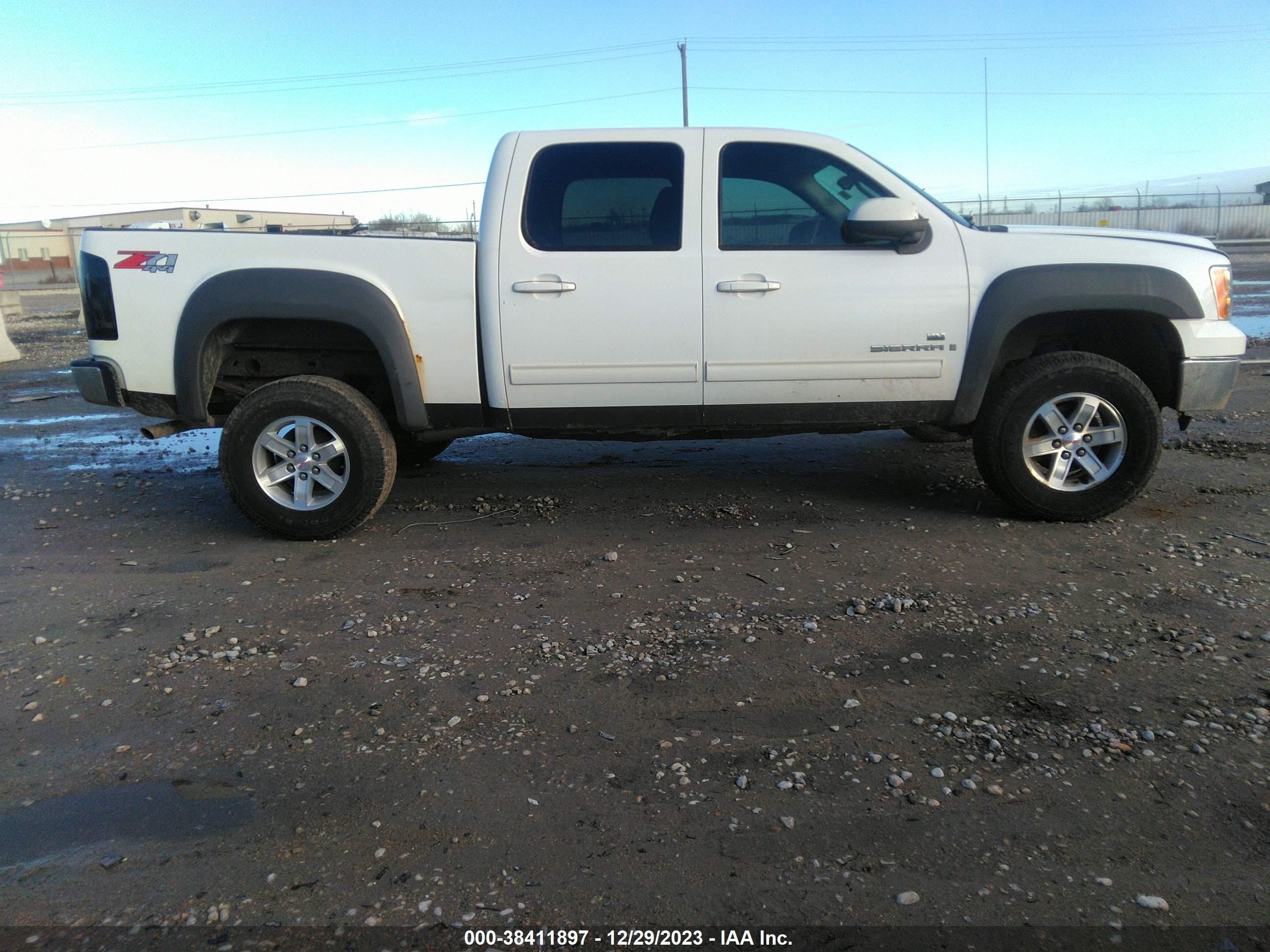 Photo 12 VIN: 2GTEK13M781167668 - GMC SIERRA 