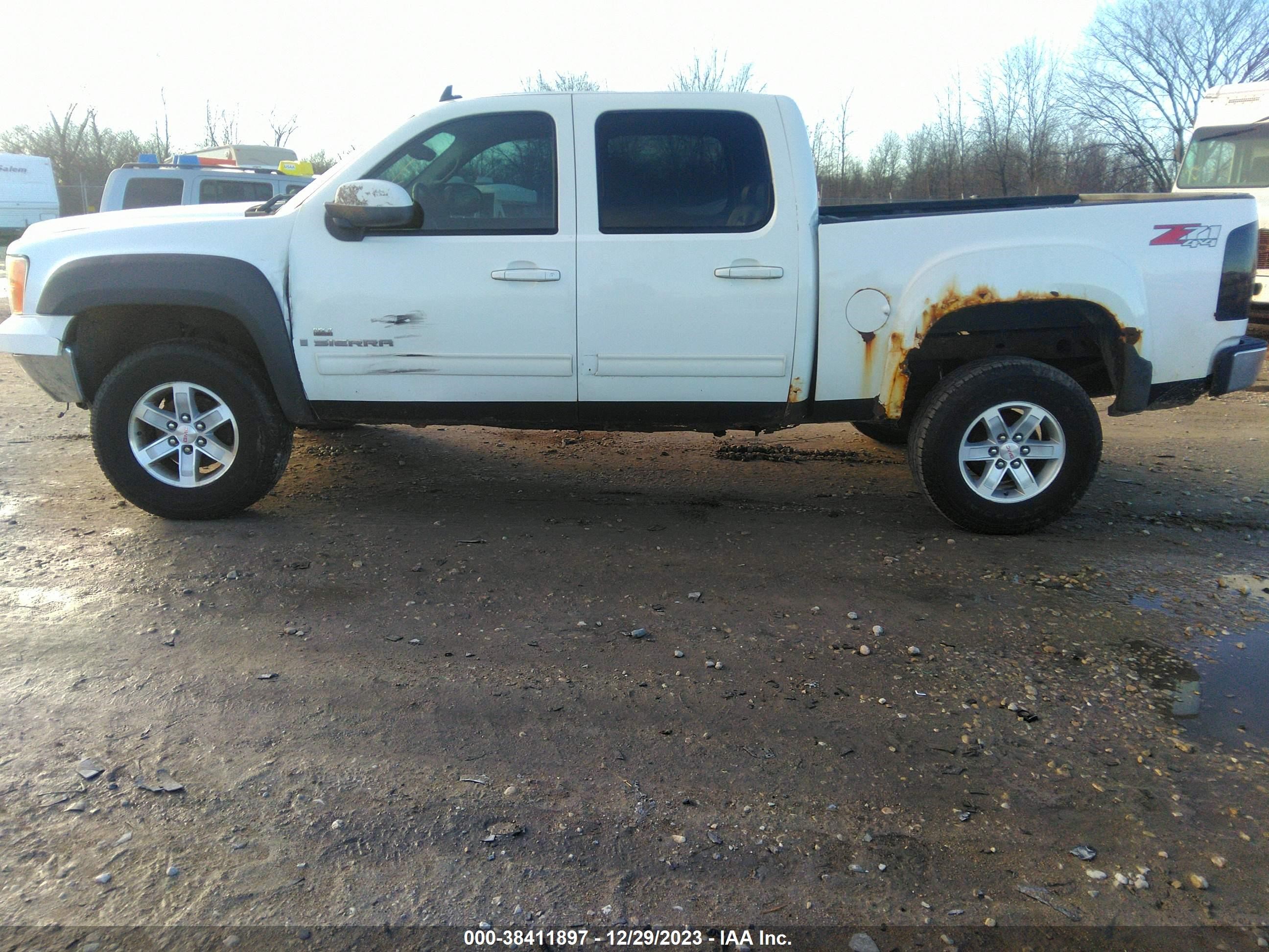 Photo 13 VIN: 2GTEK13M781167668 - GMC SIERRA 