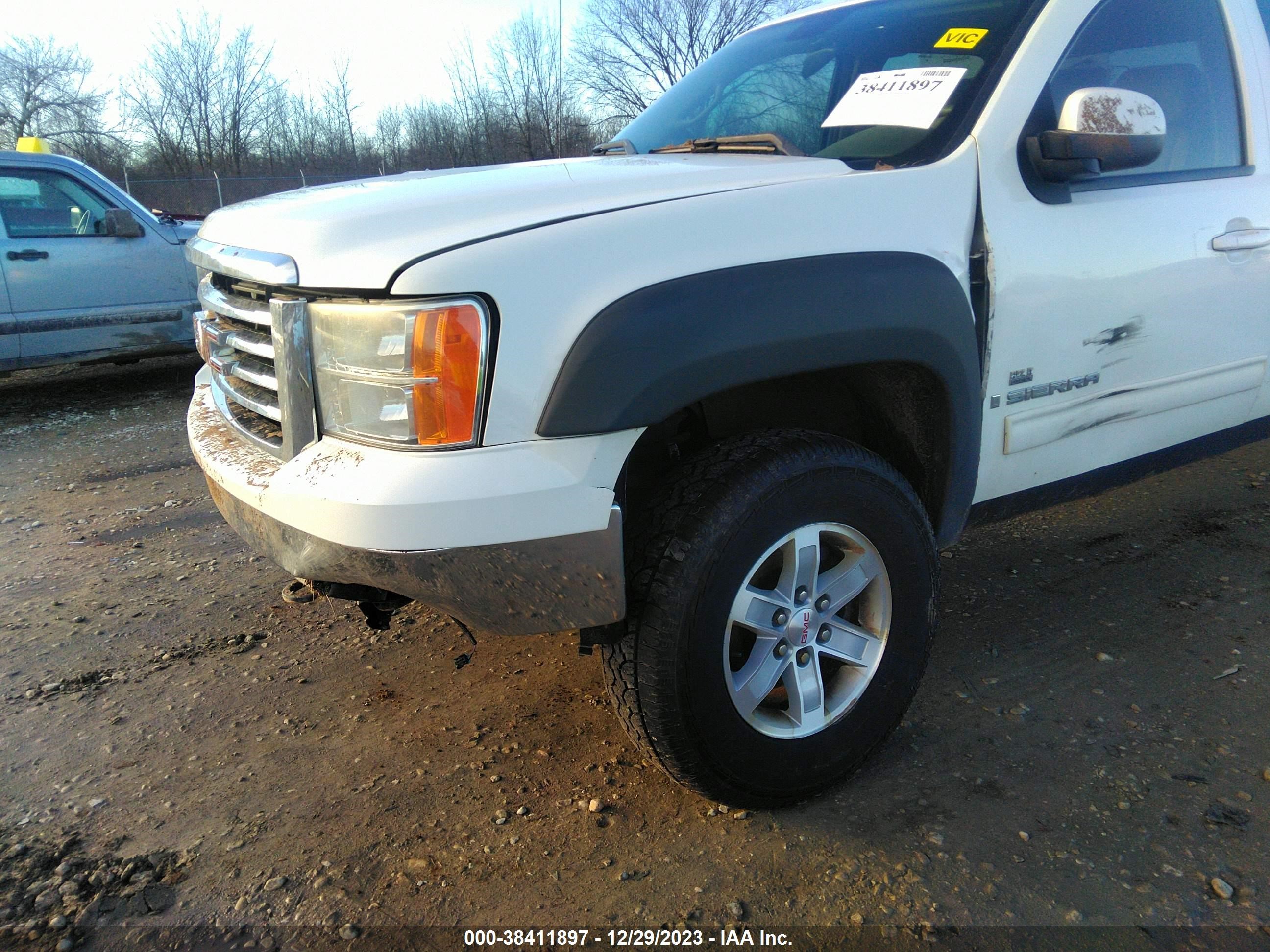 Photo 5 VIN: 2GTEK13M781167668 - GMC SIERRA 