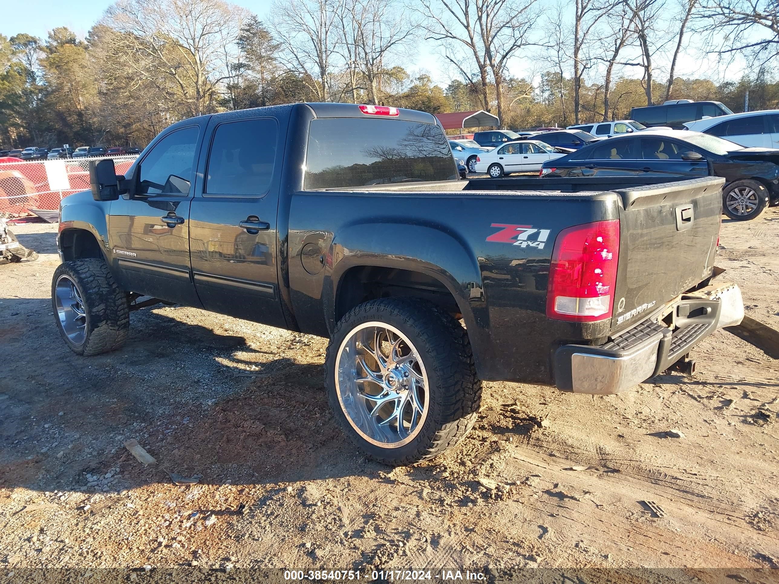 Photo 2 VIN: 2GTEK13M871539579 - GMC SIERRA 