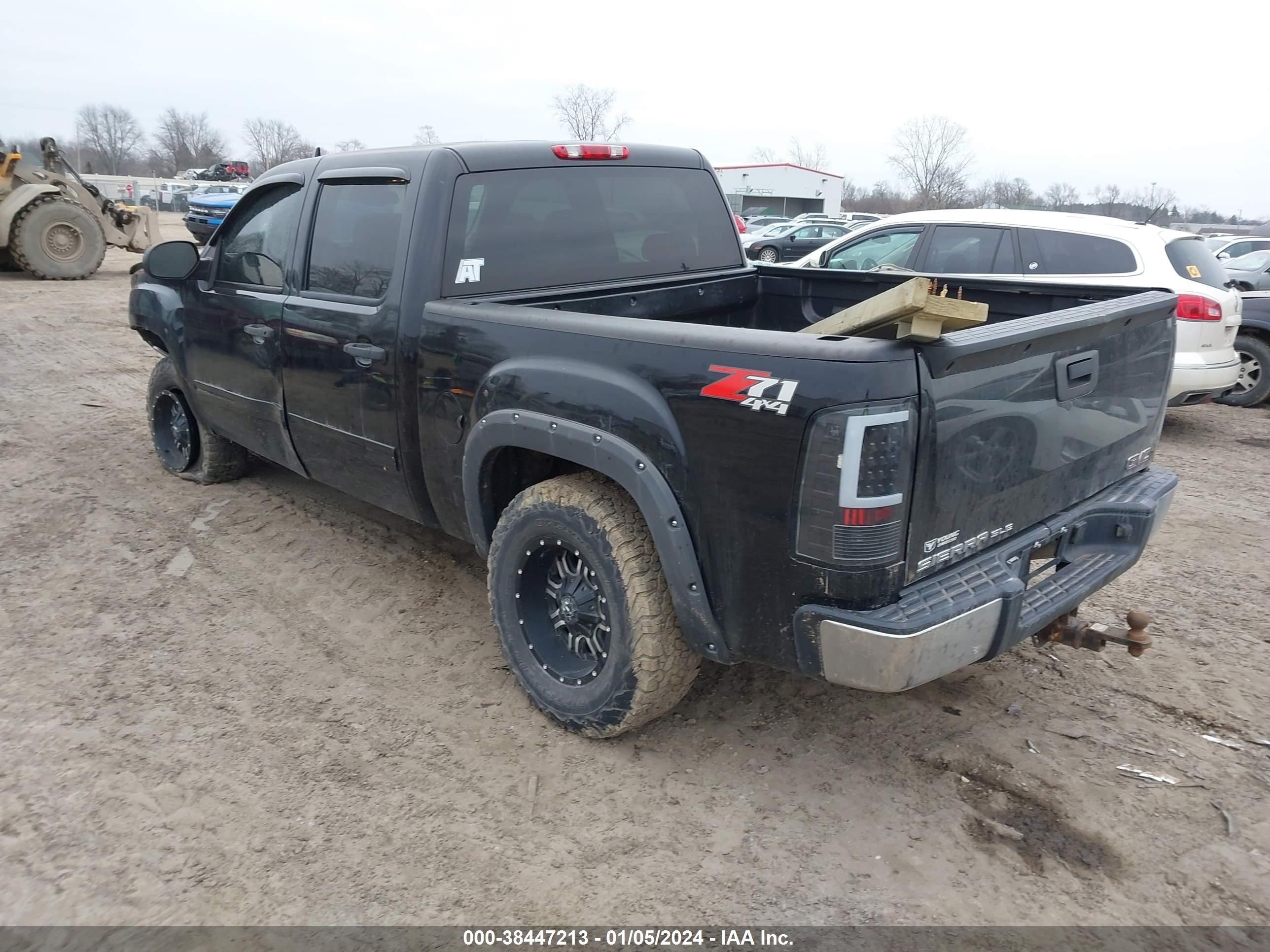 Photo 2 VIN: 2GTEK13M871565826 - GMC SIERRA 