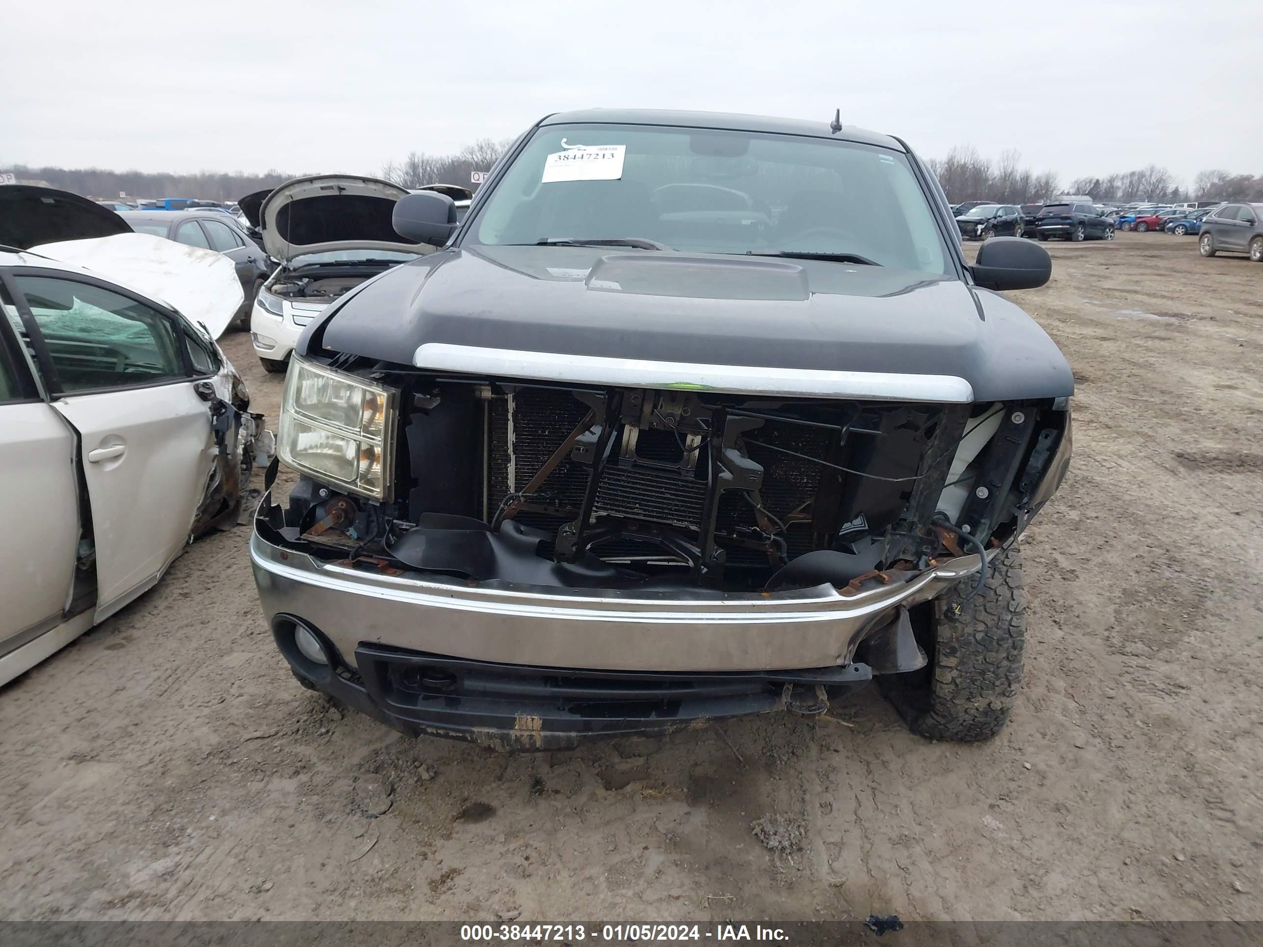 Photo 5 VIN: 2GTEK13M871565826 - GMC SIERRA 