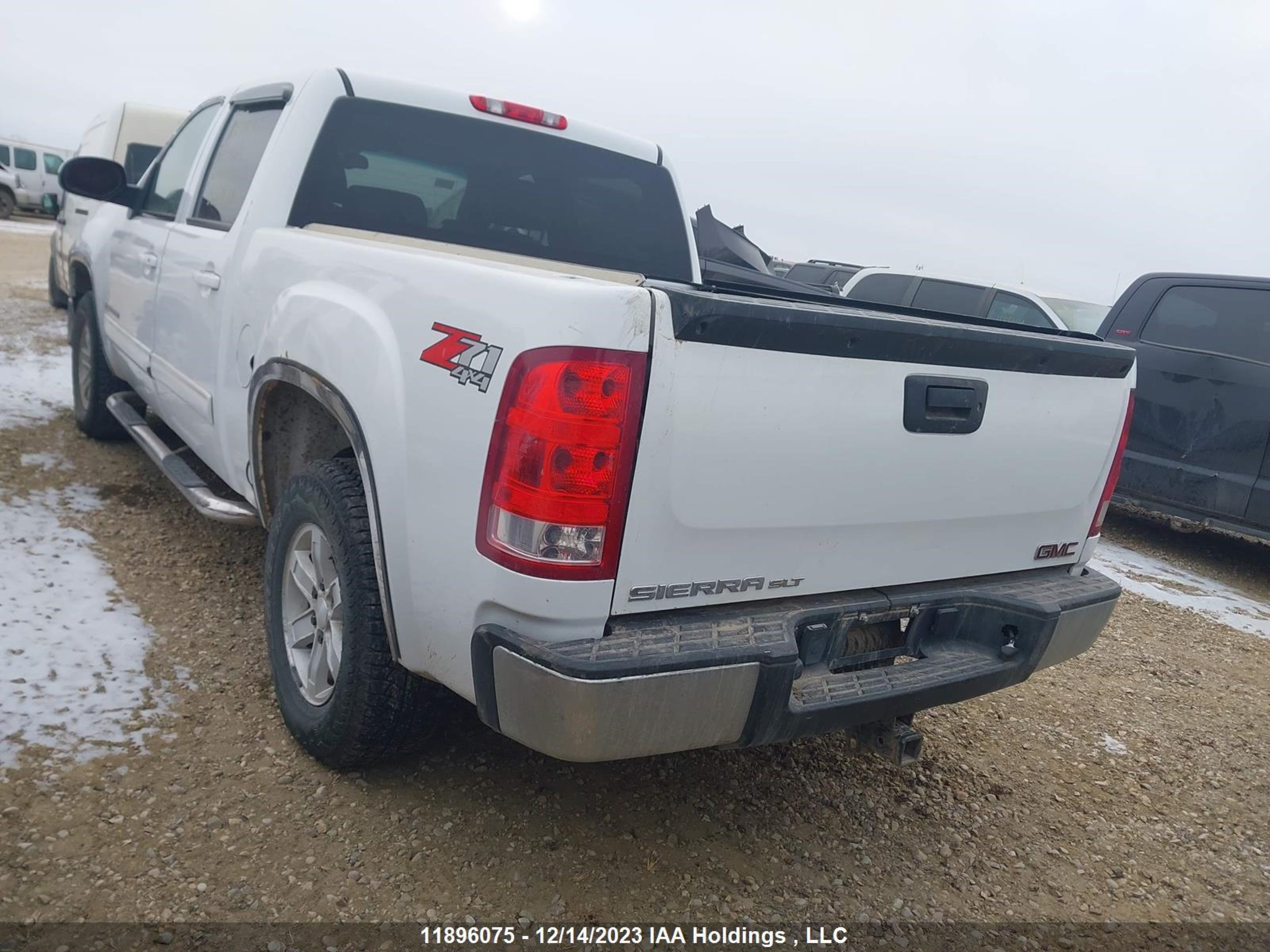 Photo 2 VIN: 2GTEK13M971544483 - GMC SIERRA 