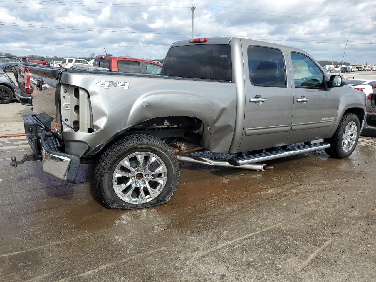 Photo 2 VIN: 2GTEK13M981161709 - GMC SIERRA 